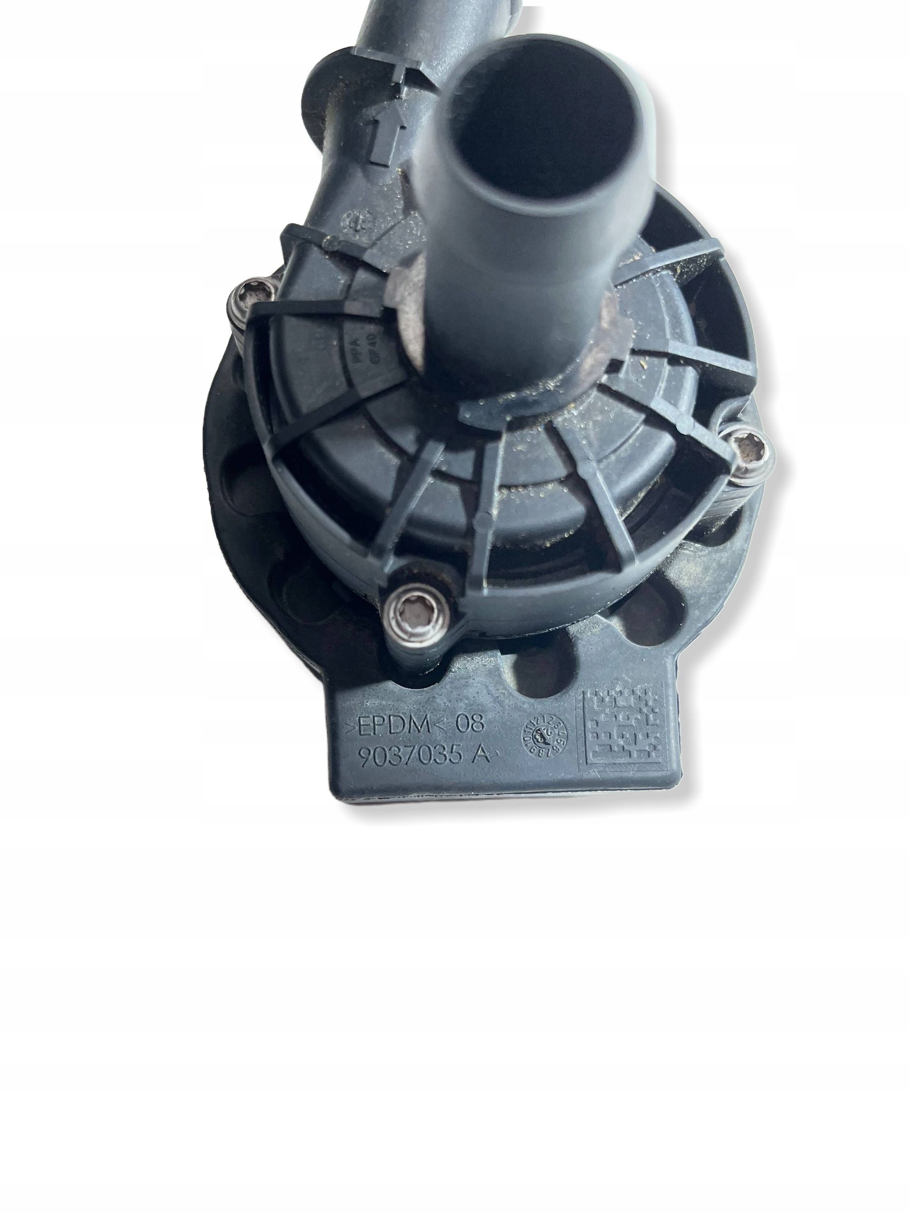 supplementary water pump originál Audi A8 S8 D5 9040072A
