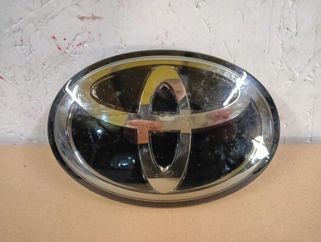 ZNACZEK EMBLEMAT LOGO TOYOTA LAND CRUISER HILUX RAV4 V 19-