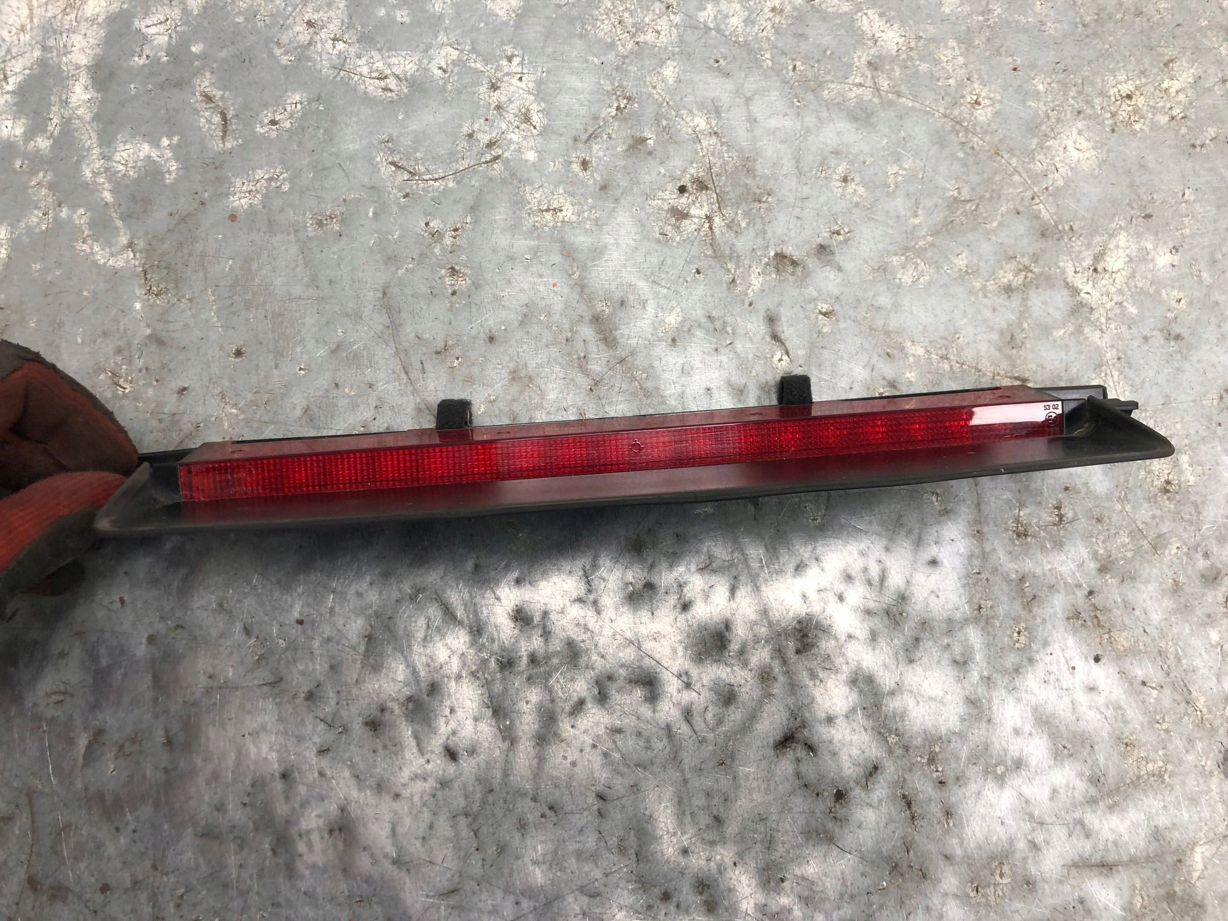 TRZECIE light STOP AUDI A6 C6 sedan 4F5945097