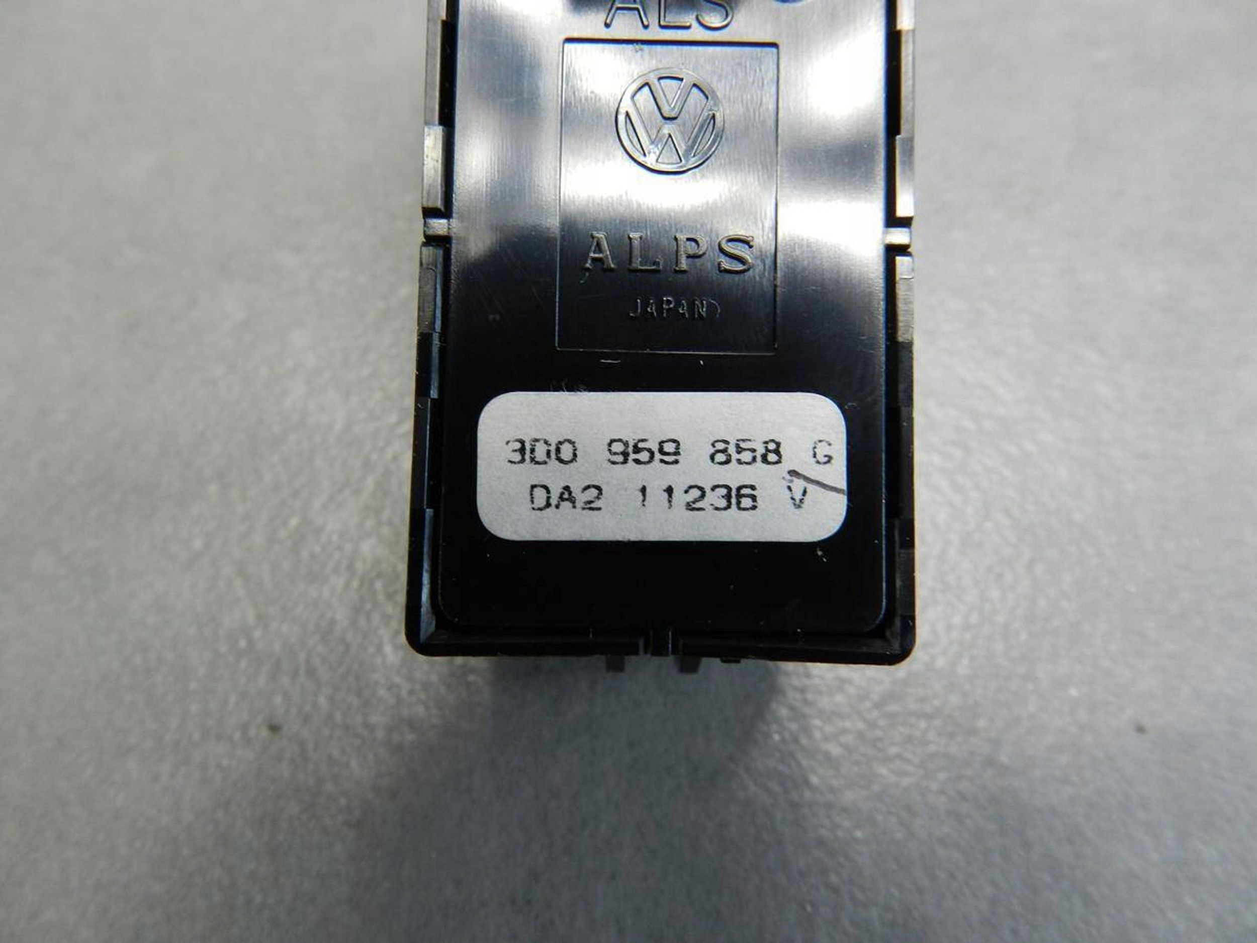 Volkswagen Phaeton window control switch 3D0959858G