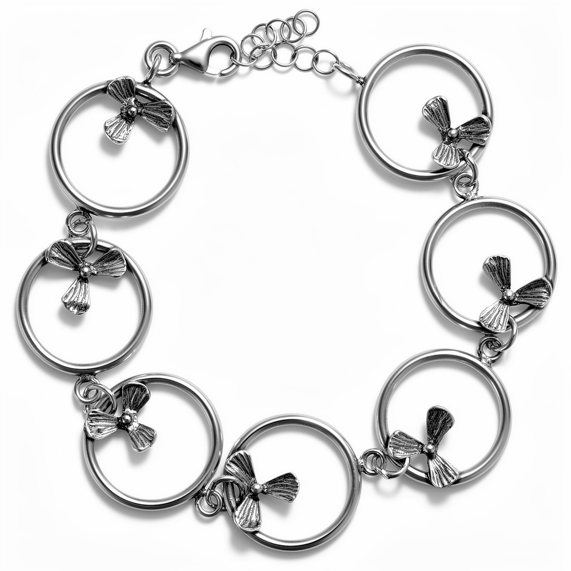 Stříbrný Náramek S Oxidovanými Dámskými Kroužky A Květinami