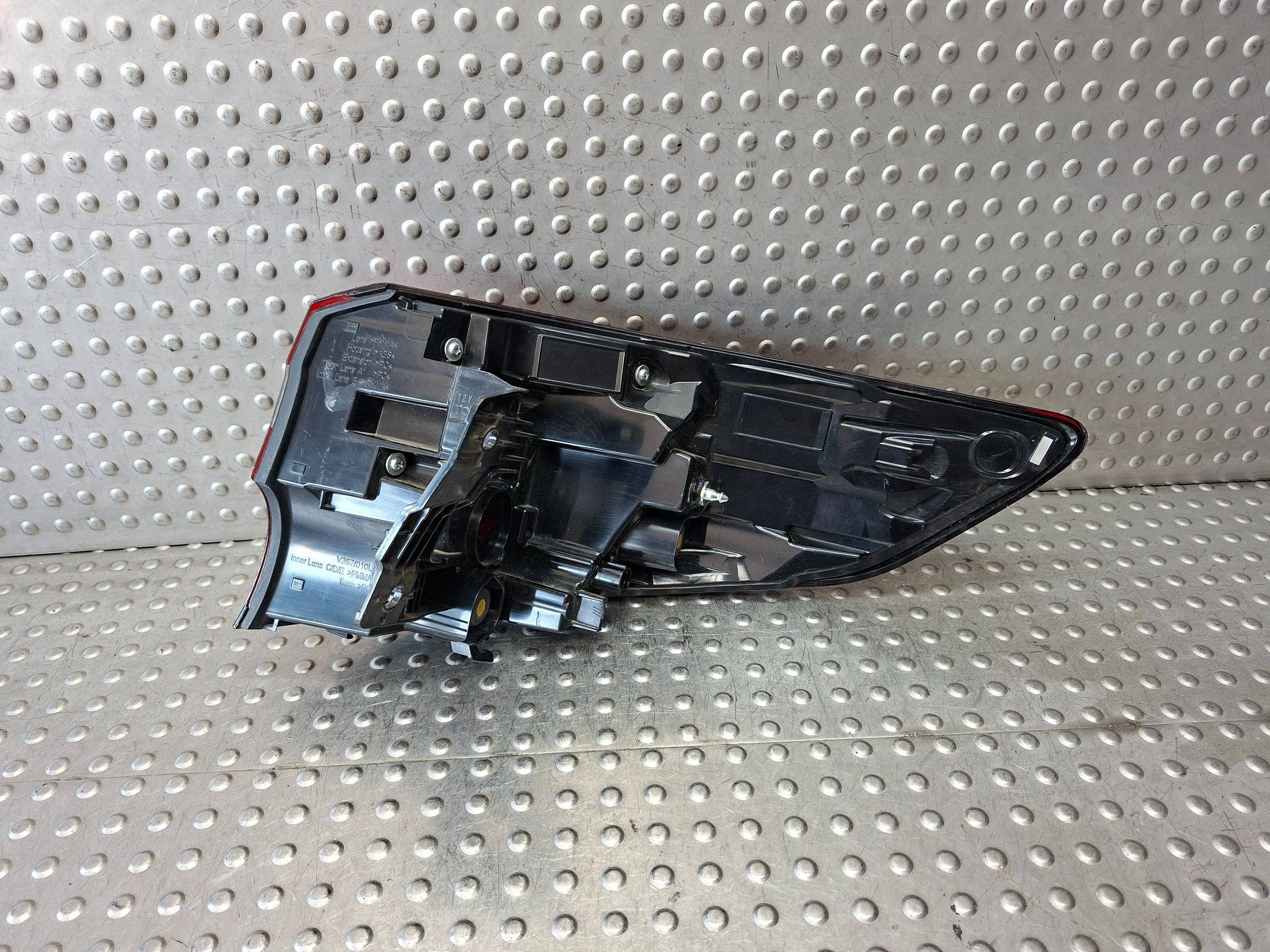 light rear part left TOYOTA COROLLA E21 LIFT 22- KOMBI EU