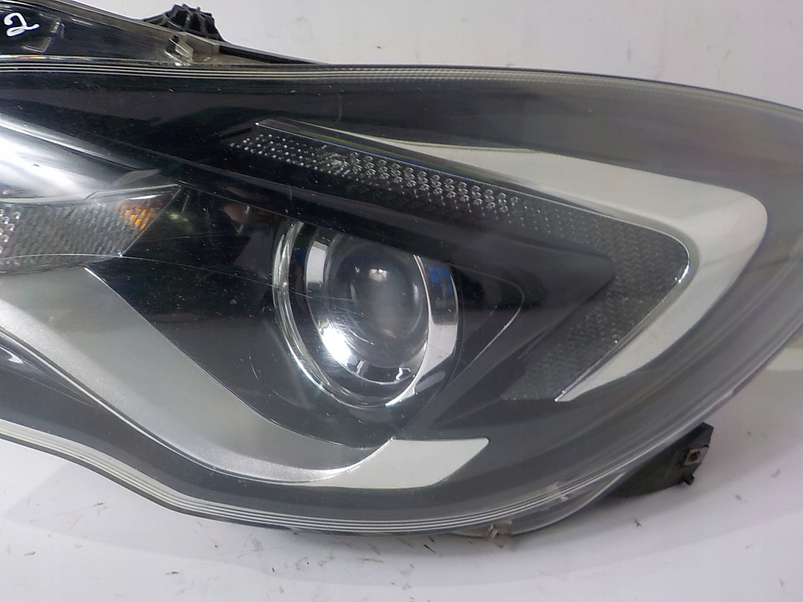 OPEL INSIGNIA A LIFT light left front front UK