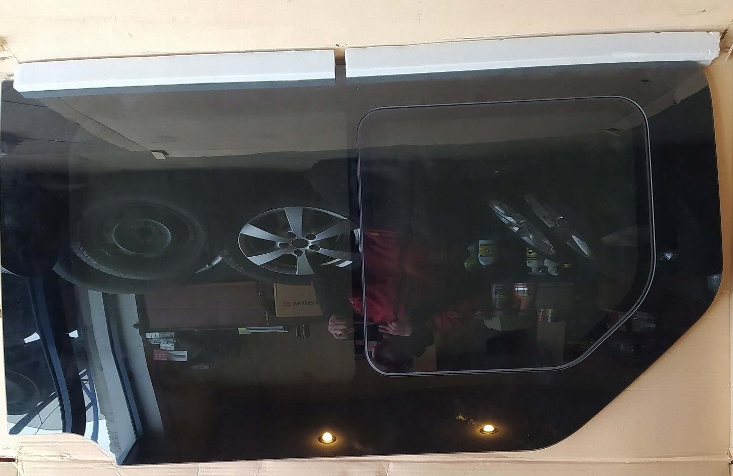 Боковое стекло справа Vivaro Trafic 01-14 43R-000491