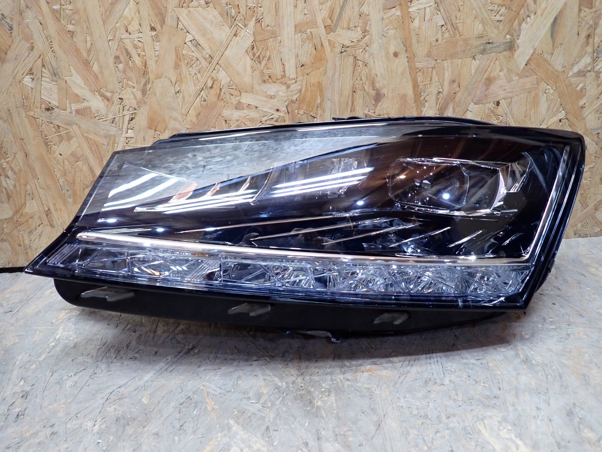 light left REFLEKTOR left FULL LED SKODA FABIA 3 III 6V LIFT 2018-2022R