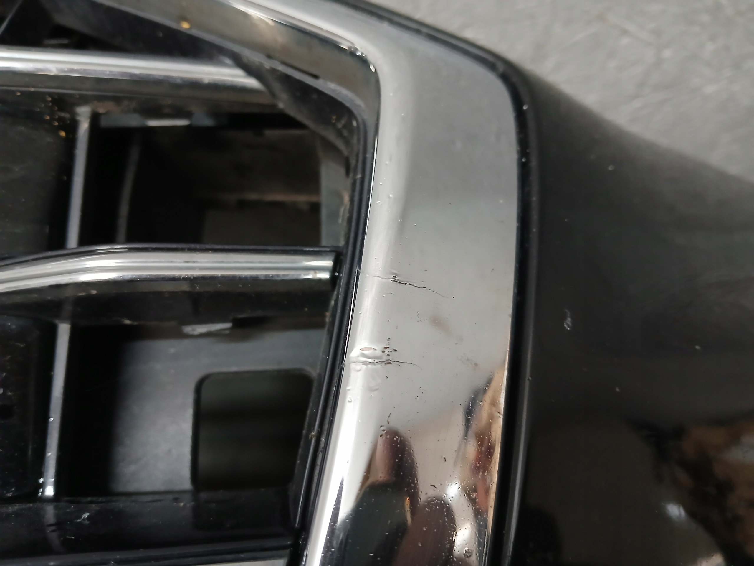 nárazník předek AUDI A6 C8 4K