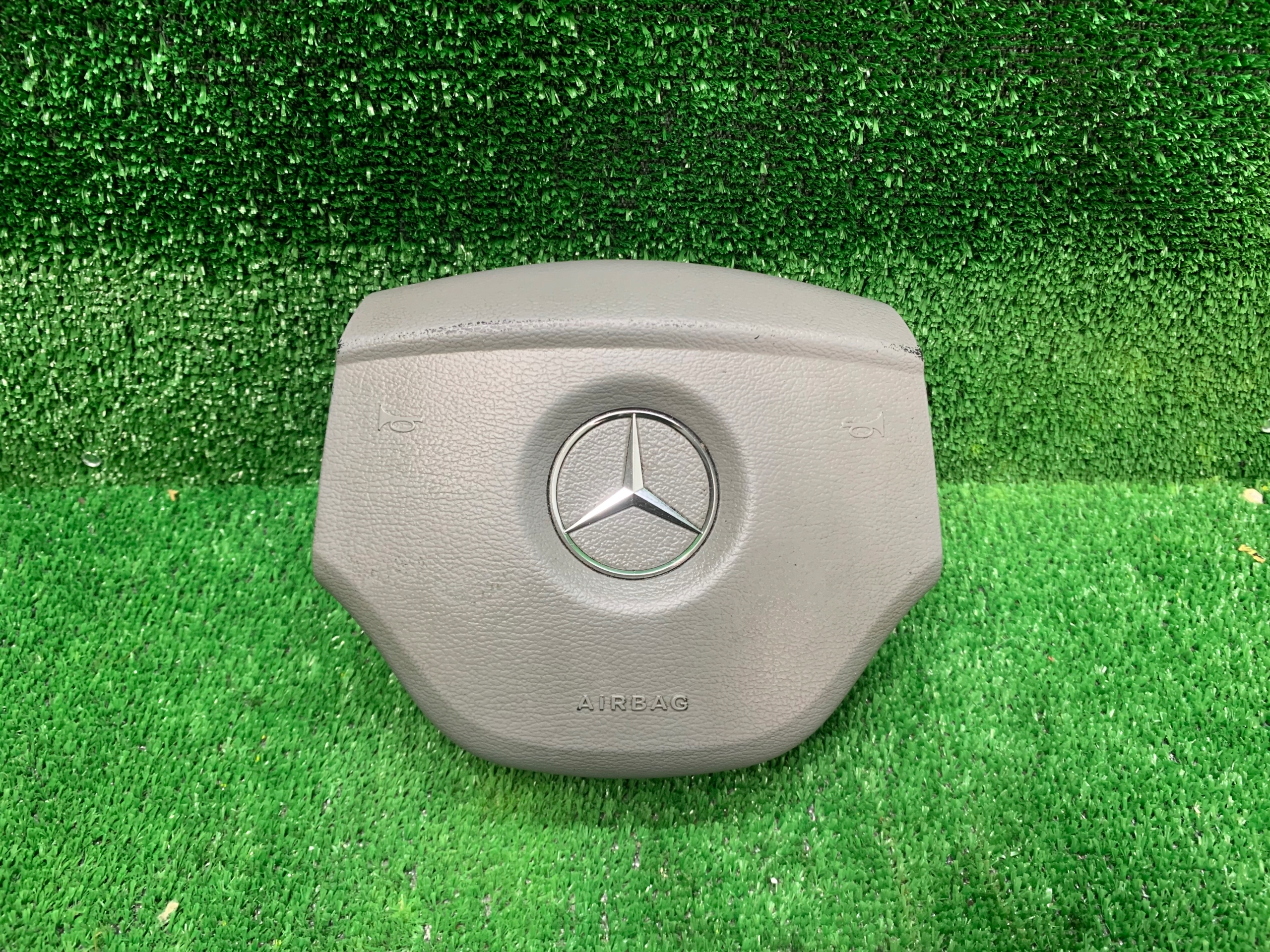 PODUSZKA KIEROWCY AIRBAG MERCEDES w251 GL X164 ML W164 A1644600098