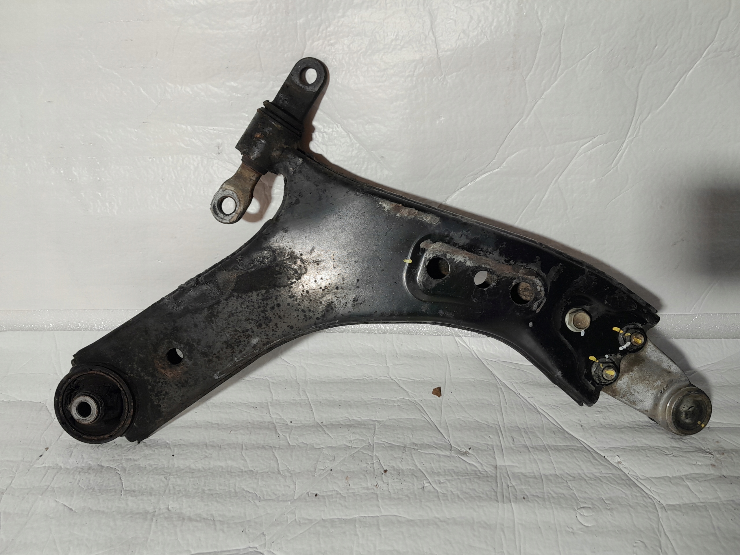 KIA CARNIVAL 2022 arm right front 54501-R0000