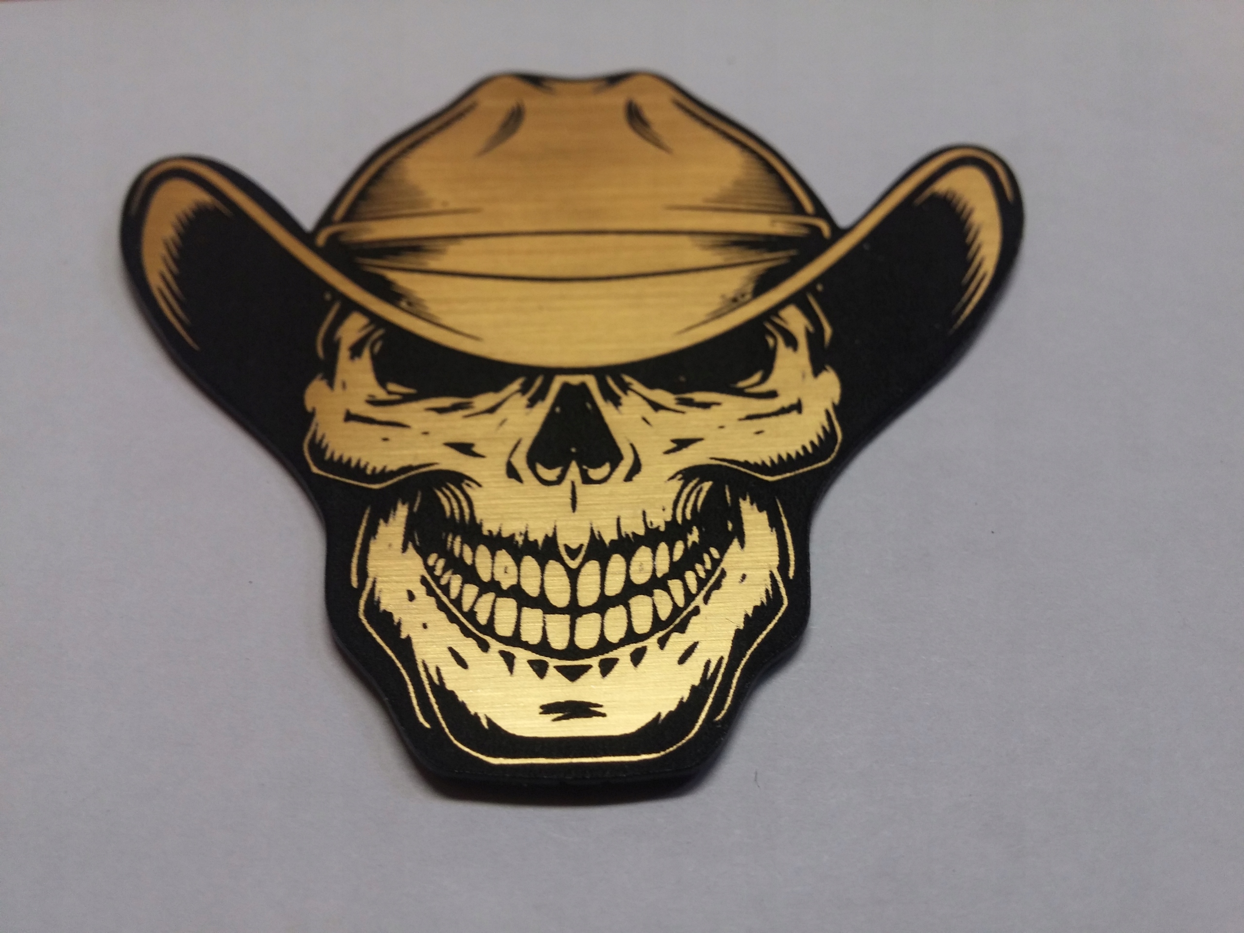 

Czacha Skull naklejka na motor 71 x 68 mm *złota