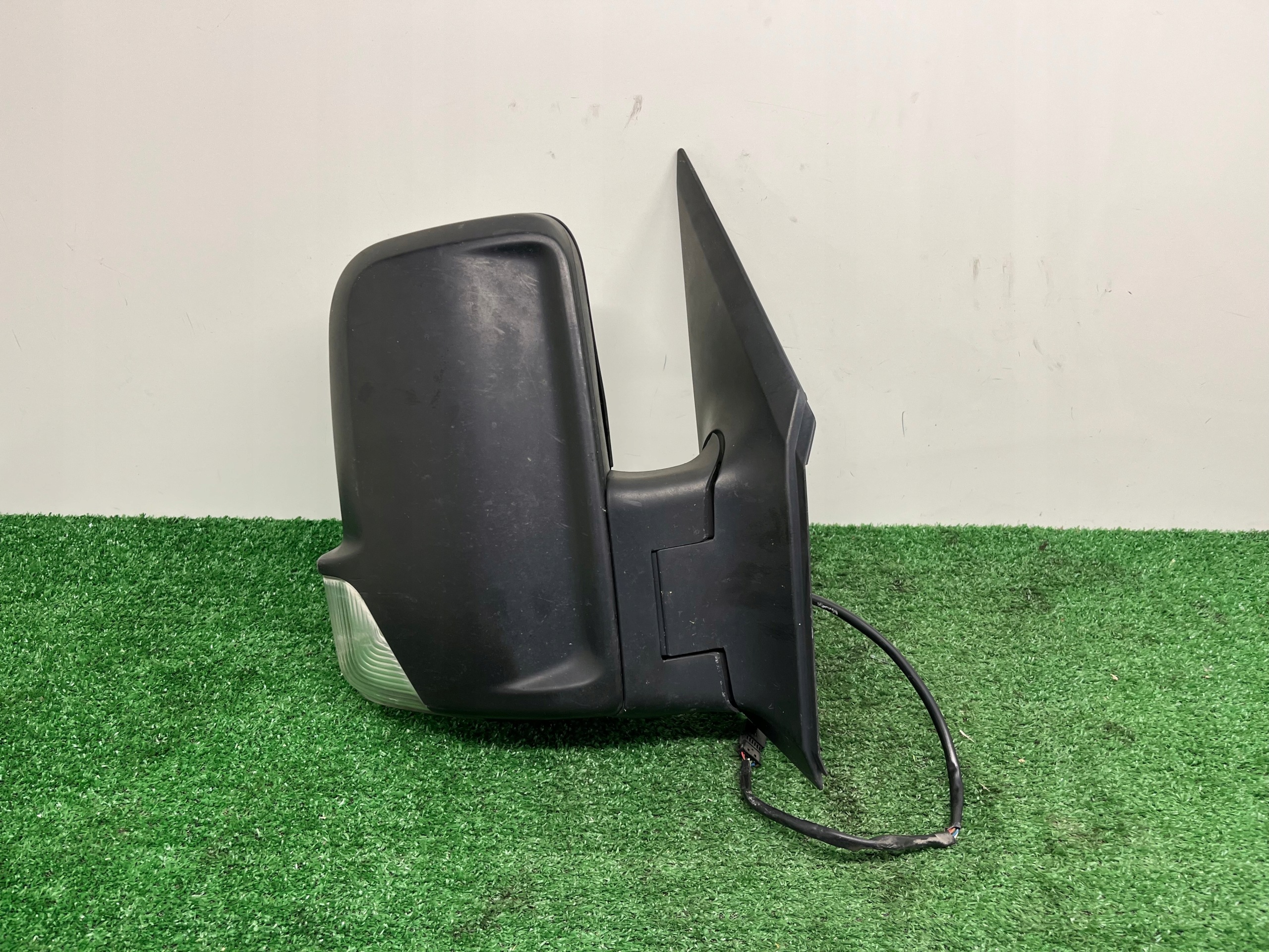 mirror right electrics MERCEDES-BENZ SPRINTER 906 A9068106116 6 PIN