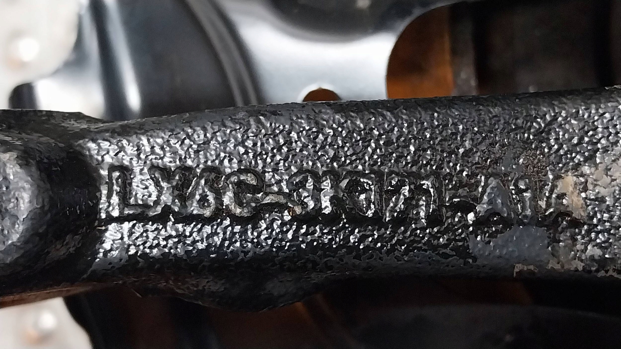 FORD KUGA MK3 поворотный кулак, цапфа, амортизатор передний левый