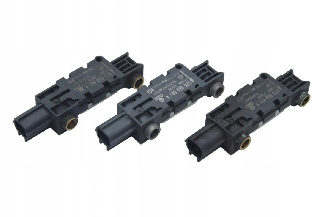 CZUJNIK SENSOR UDERZENIA AUDI 8E0959651A 69351