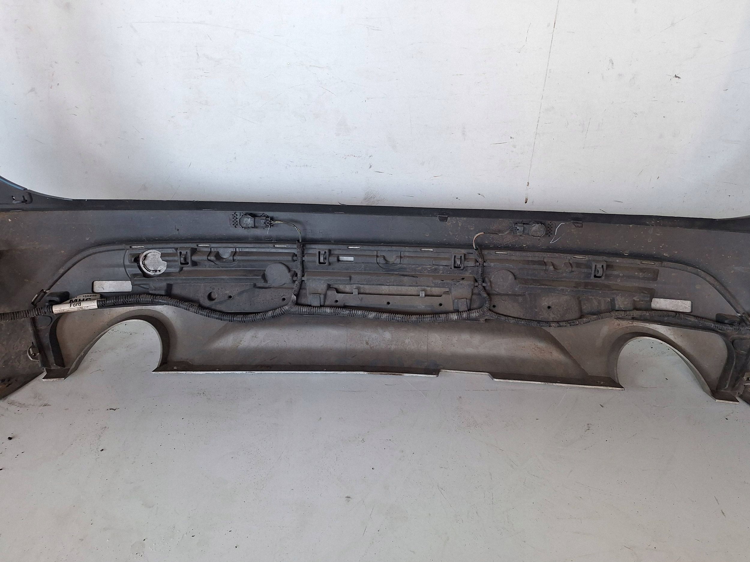 FORD KUGA MK2 12-16 Stoßstange heck + PDC