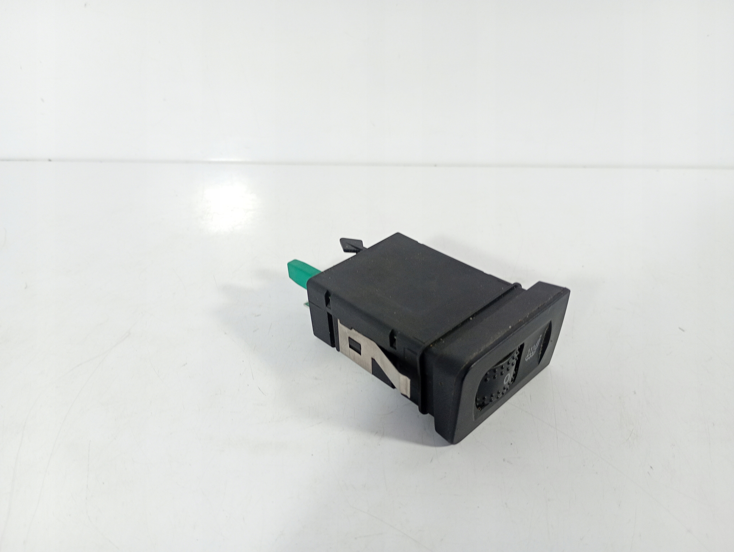 VW BORA 99-05 switch switch button of the heating seat 1J0963563