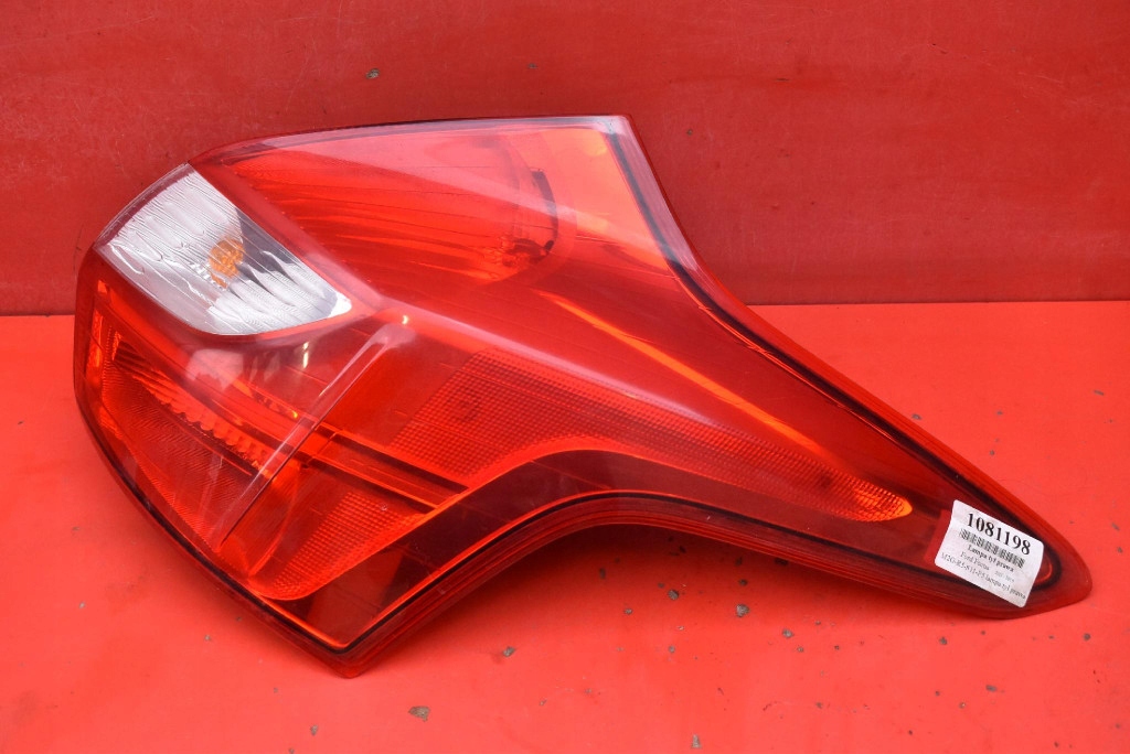 light left rear part rear FORD FOCUS MK3 5D HB 11-15