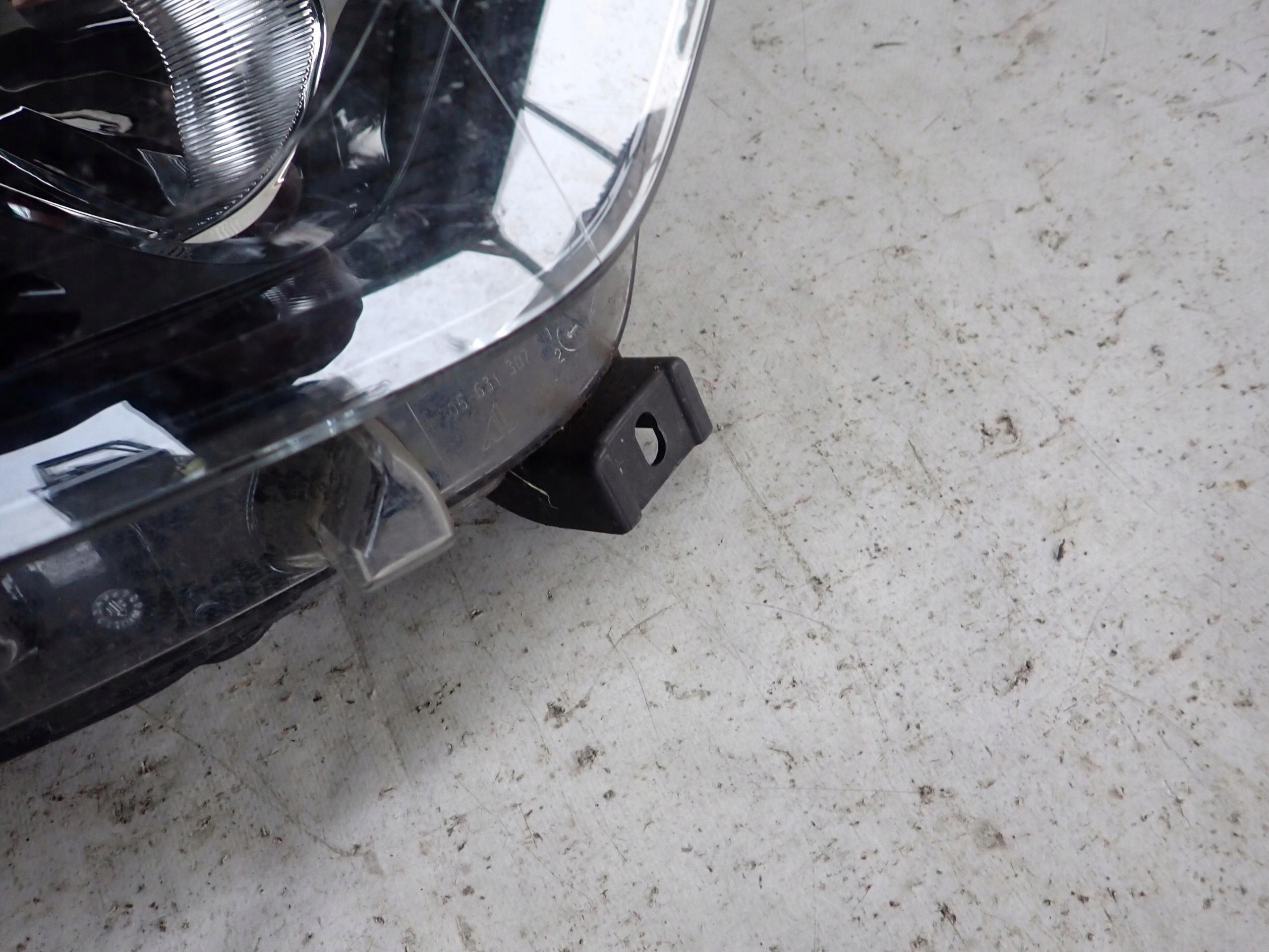 RENAULT CAPTUR and 13-17 light right front front