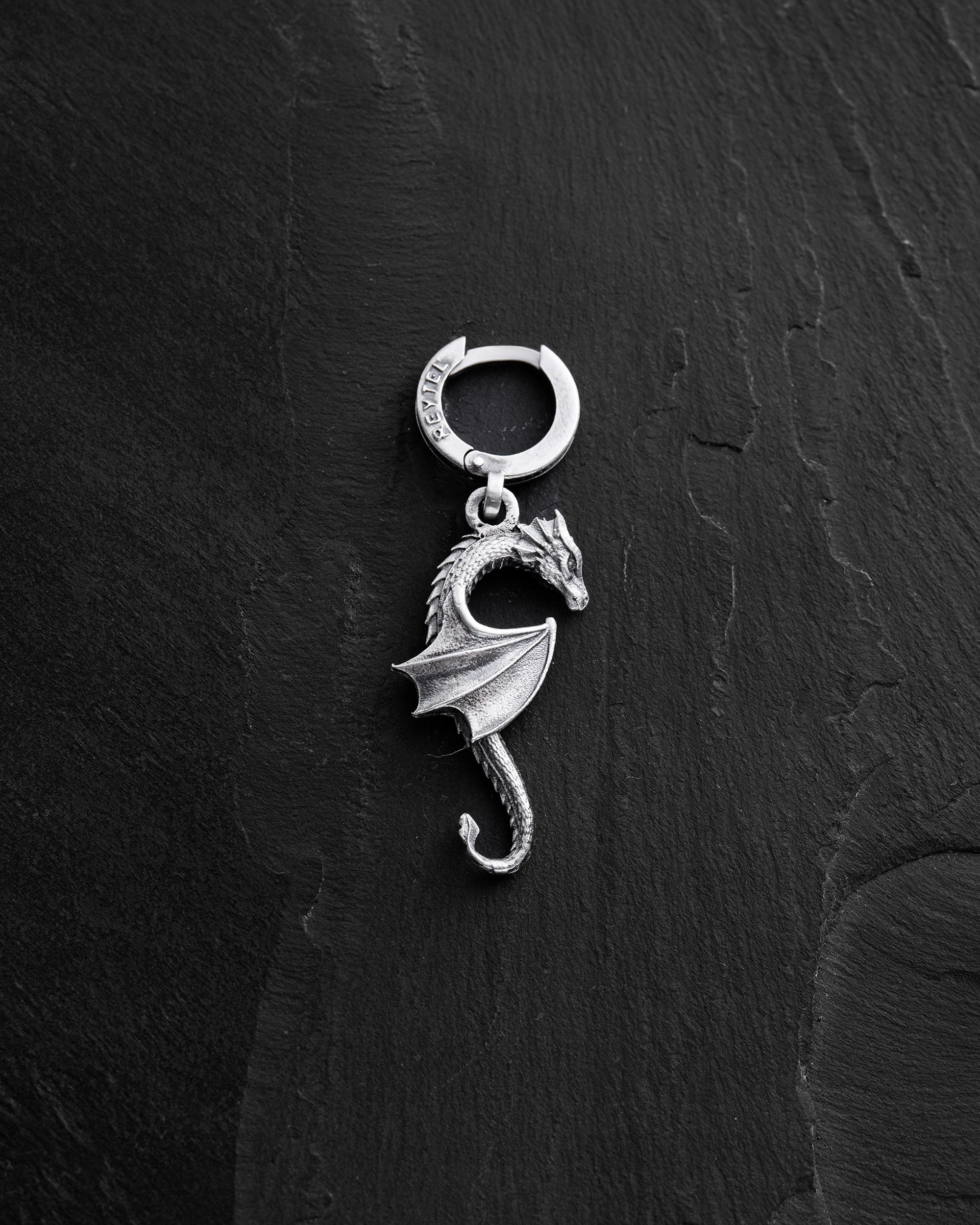 Stříbrné mono náušnice Dragon