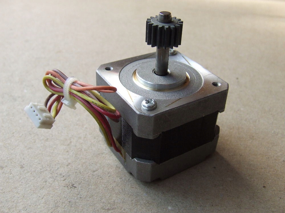 Silnik krokowy 24V/1,7A