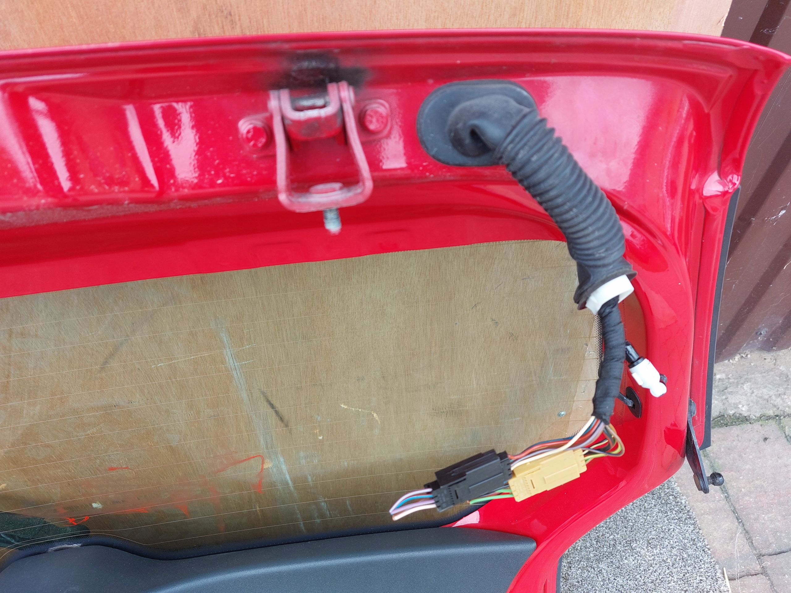 boot door VW UP 12r red LY3D