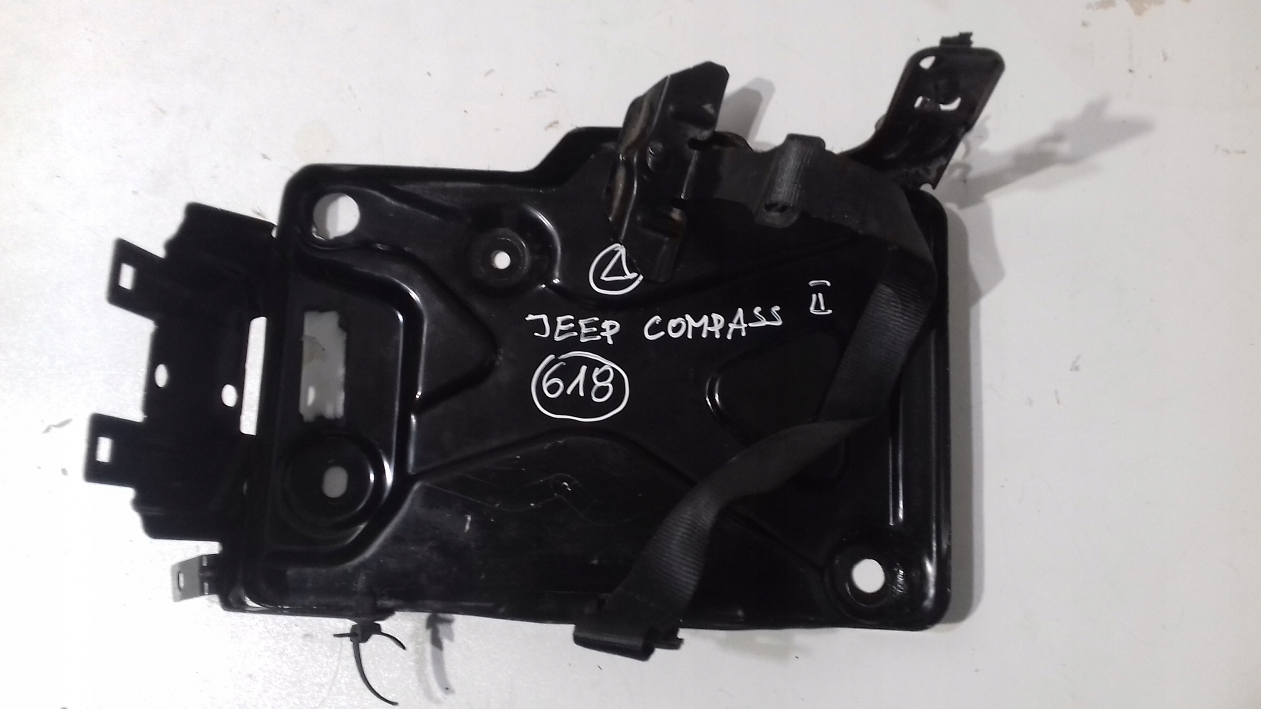 JEEP COMPASS II Porta per batteria 844AA30622