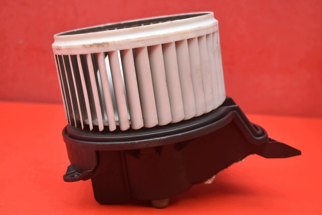 DMUCHAWA Lüfter des lüfters EU 164230100 OPEL CORSA D 06-11