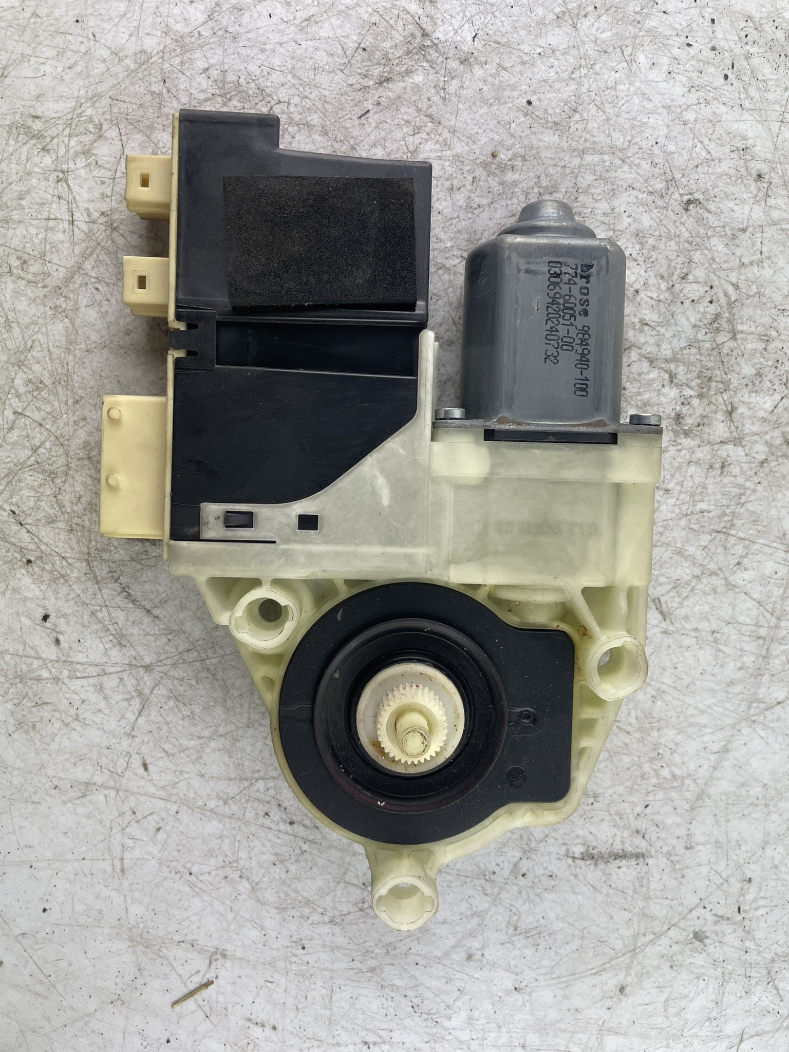 mini motor windows right front 96 815 758 80 Citroen C4 and