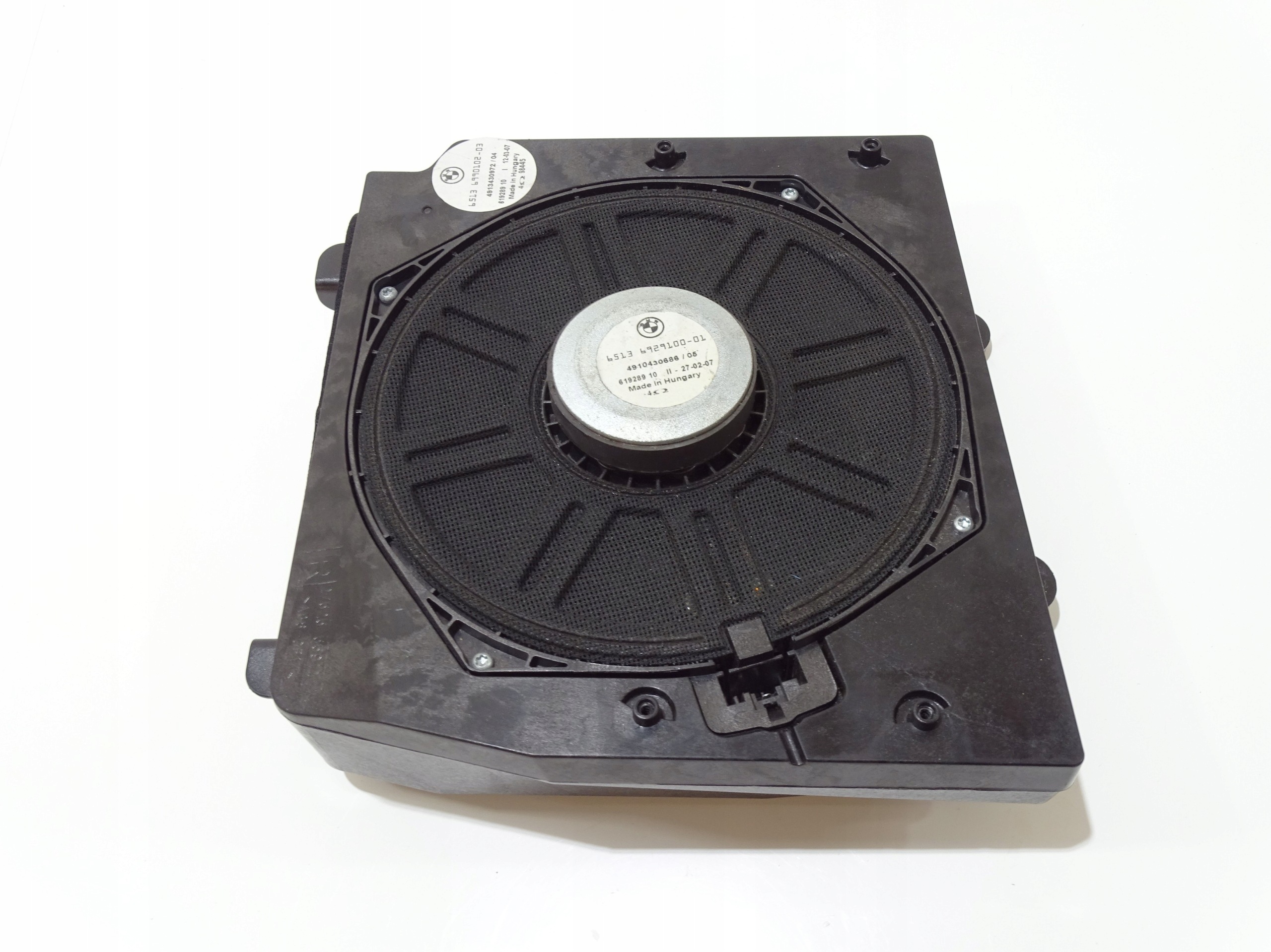 speaker NISKOTONOWY right SUBWOOFER BMW X3 E83 LCI 6990102