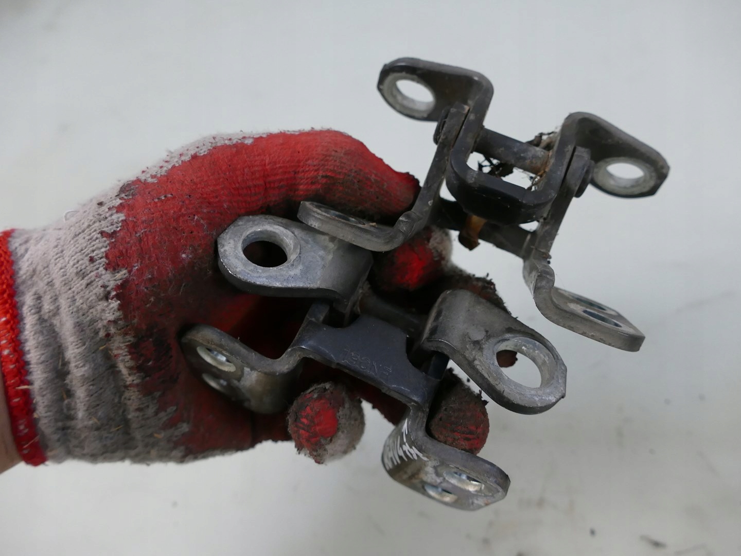 TOYOTA RAV4 II LIFT ZAWIASY KLAPY BAGAŻNIKA ZAWIAS 1E0 5-DRZWI Producent części Toyota OE