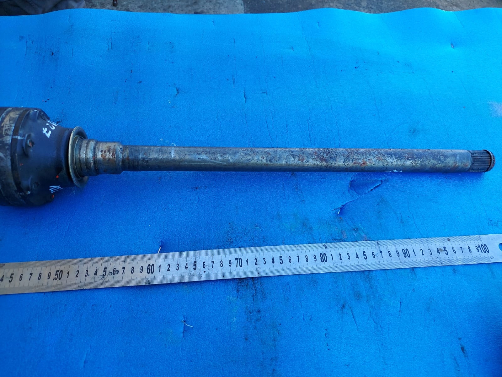 semi-axis CAYENNE 4.5 V8 left 7L0407271C