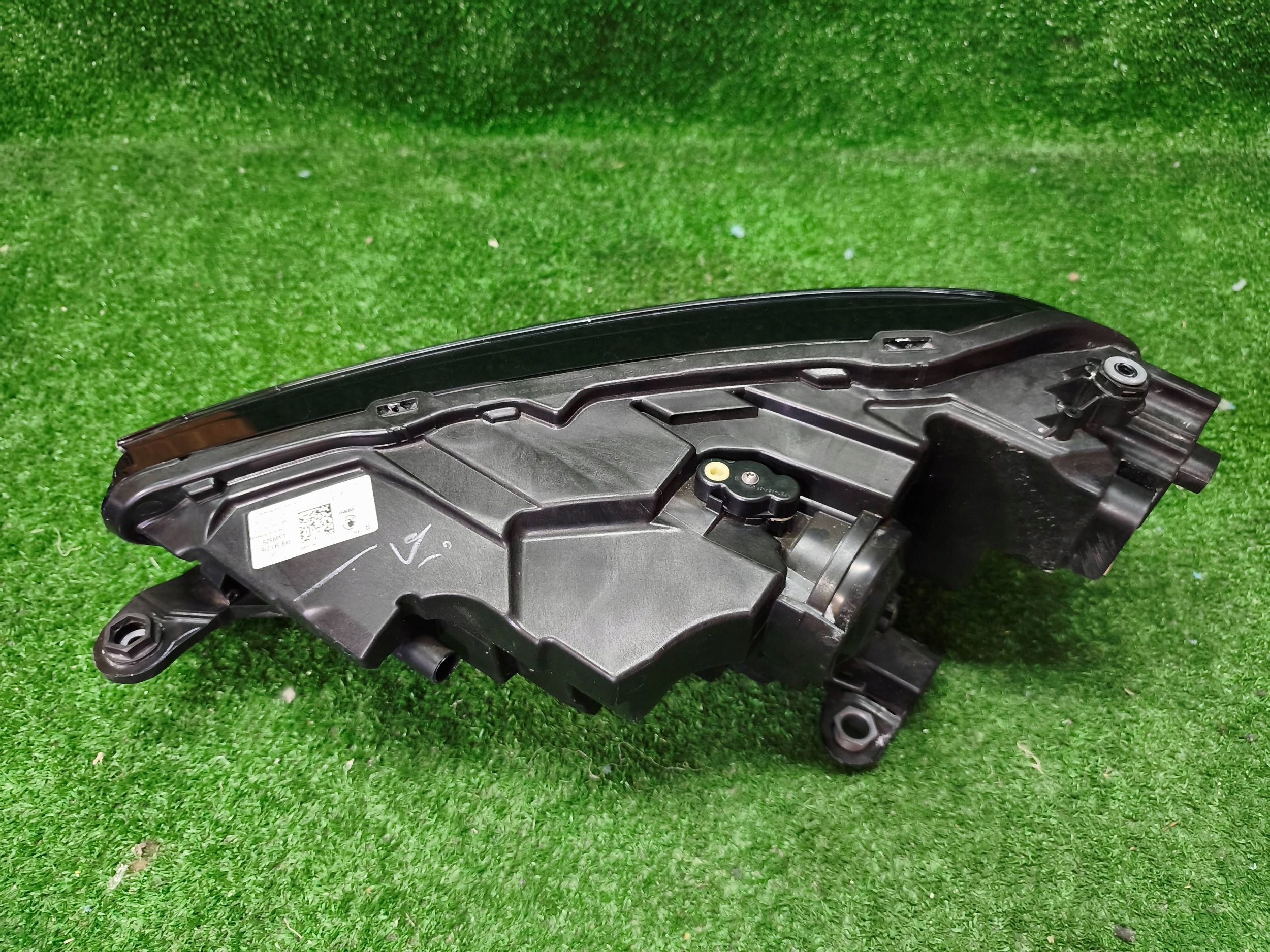 REFLEKTOR right front SKODA FABIA IV 22- FULL LED NR.1298