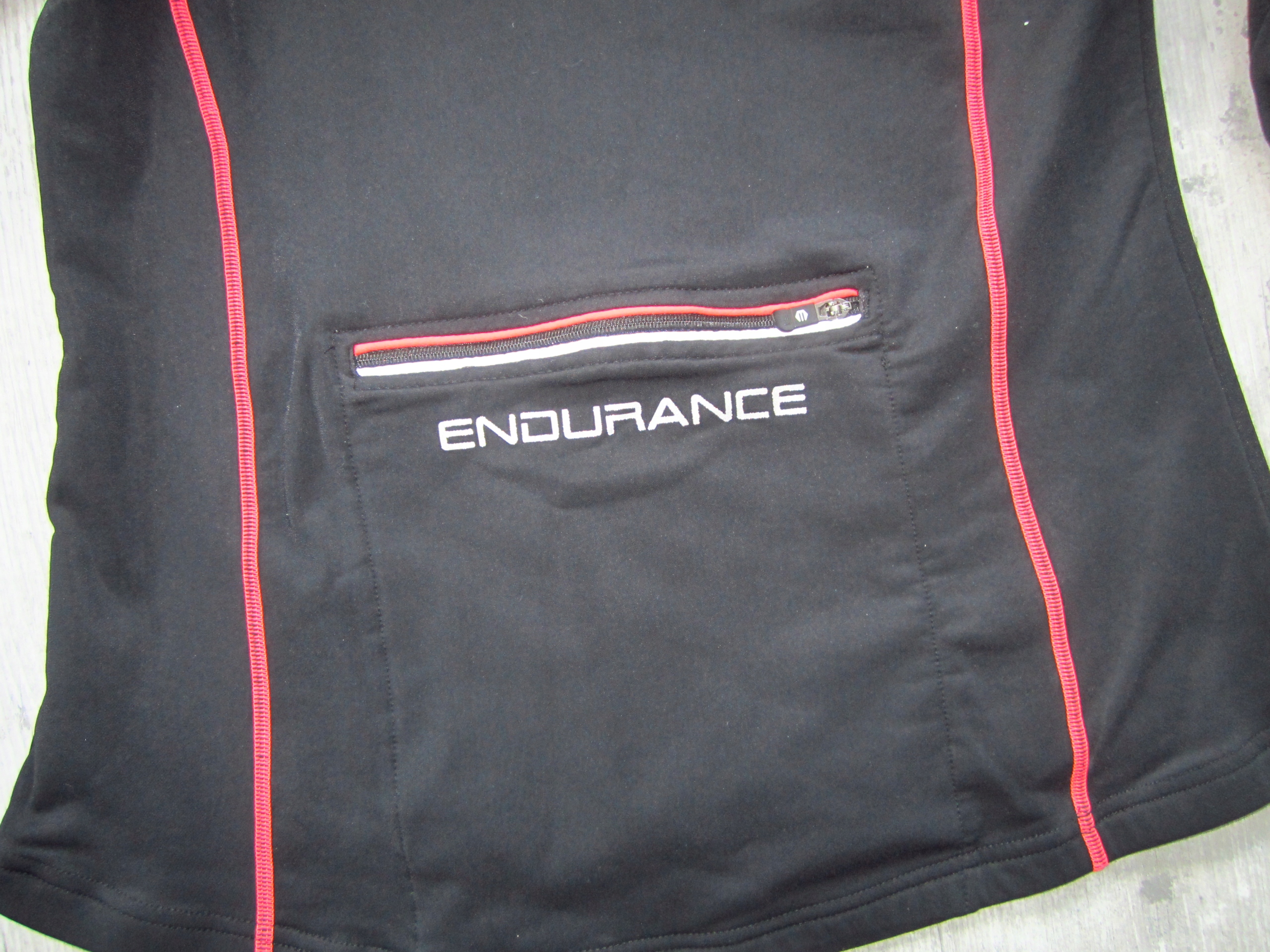 ENDURANCE_M (38)_Running Outwear Kaptur bez kaptura