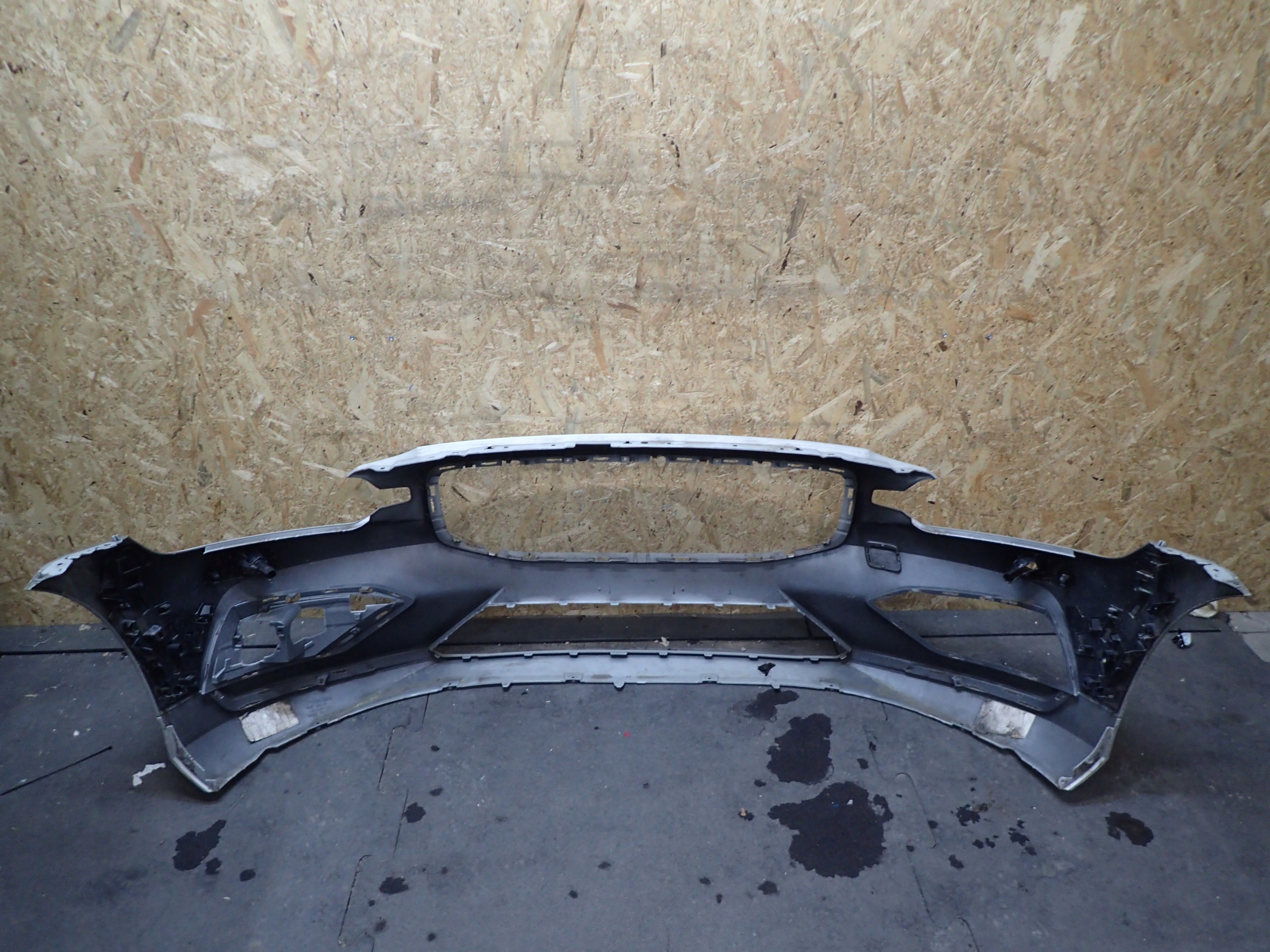 BUMPER FRONT VOLVO V60 S60 18