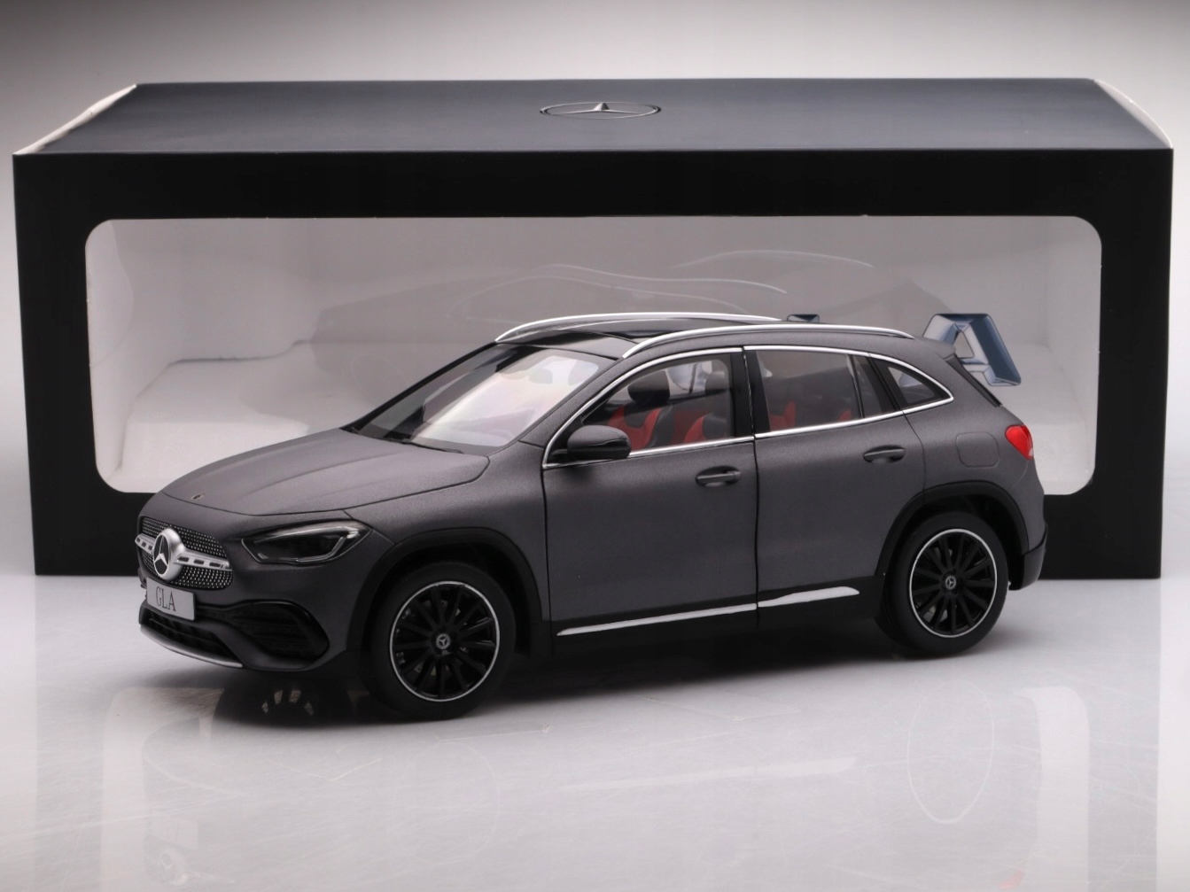 Mercedes-Benz Gla class (H247) 2020, mountain grey Z-Models 1:18