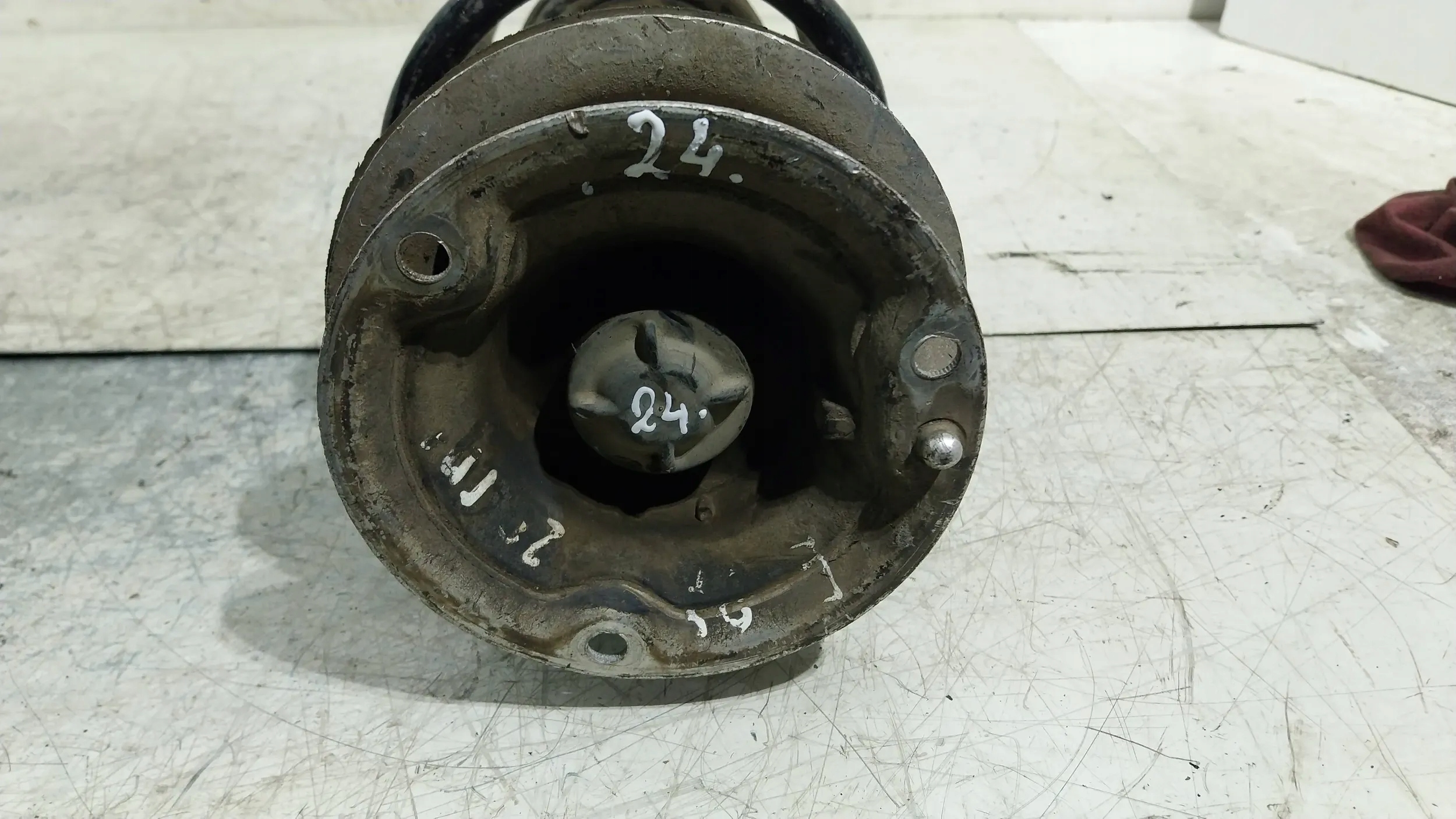 shock absorber front right 6771554 BMW E87 E81 E82