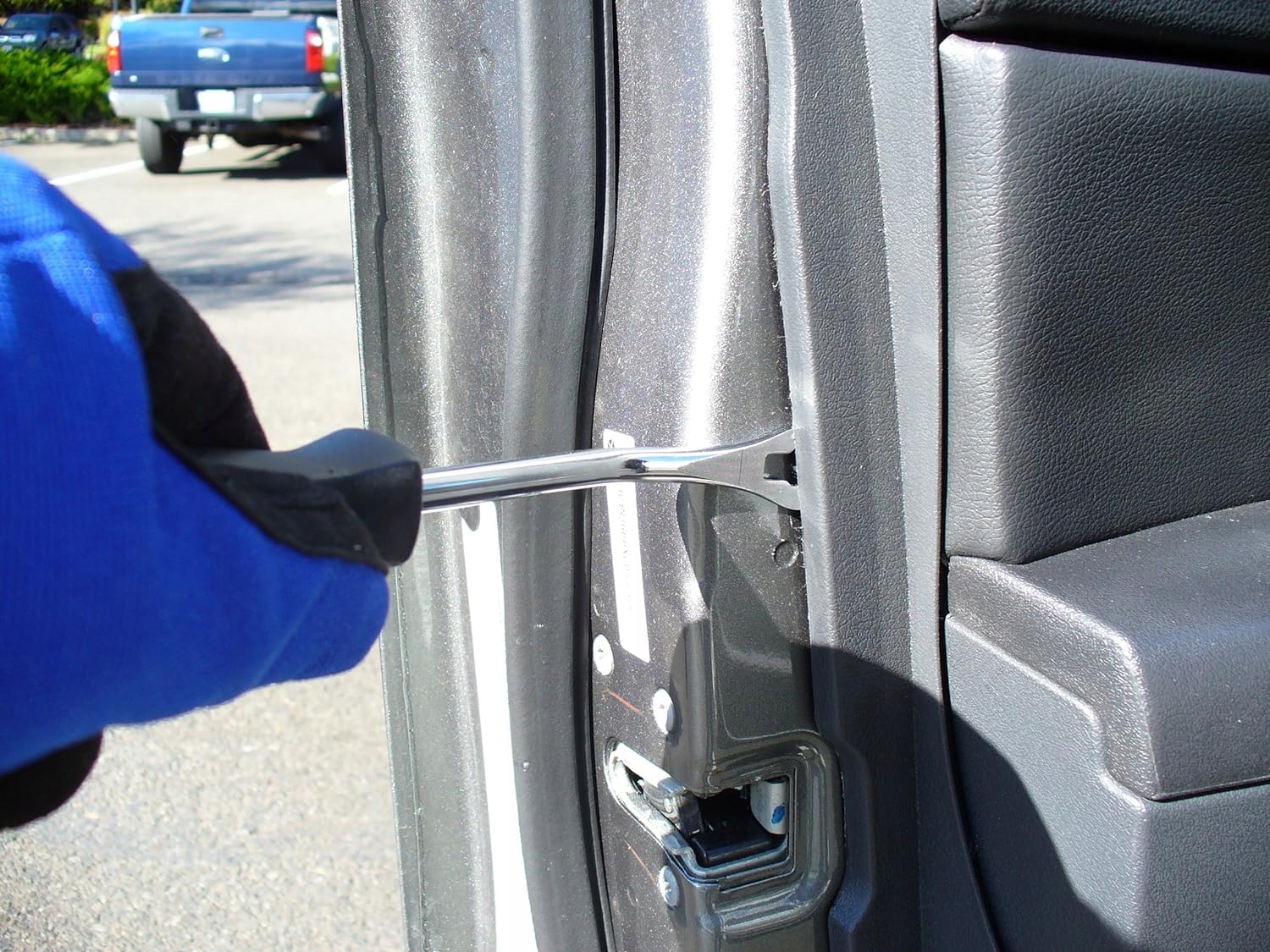 ŚCIĄGACZ DO SPINEK TAPICERKI I KOŁKÓW ROZPOROWYCH Marka Geko