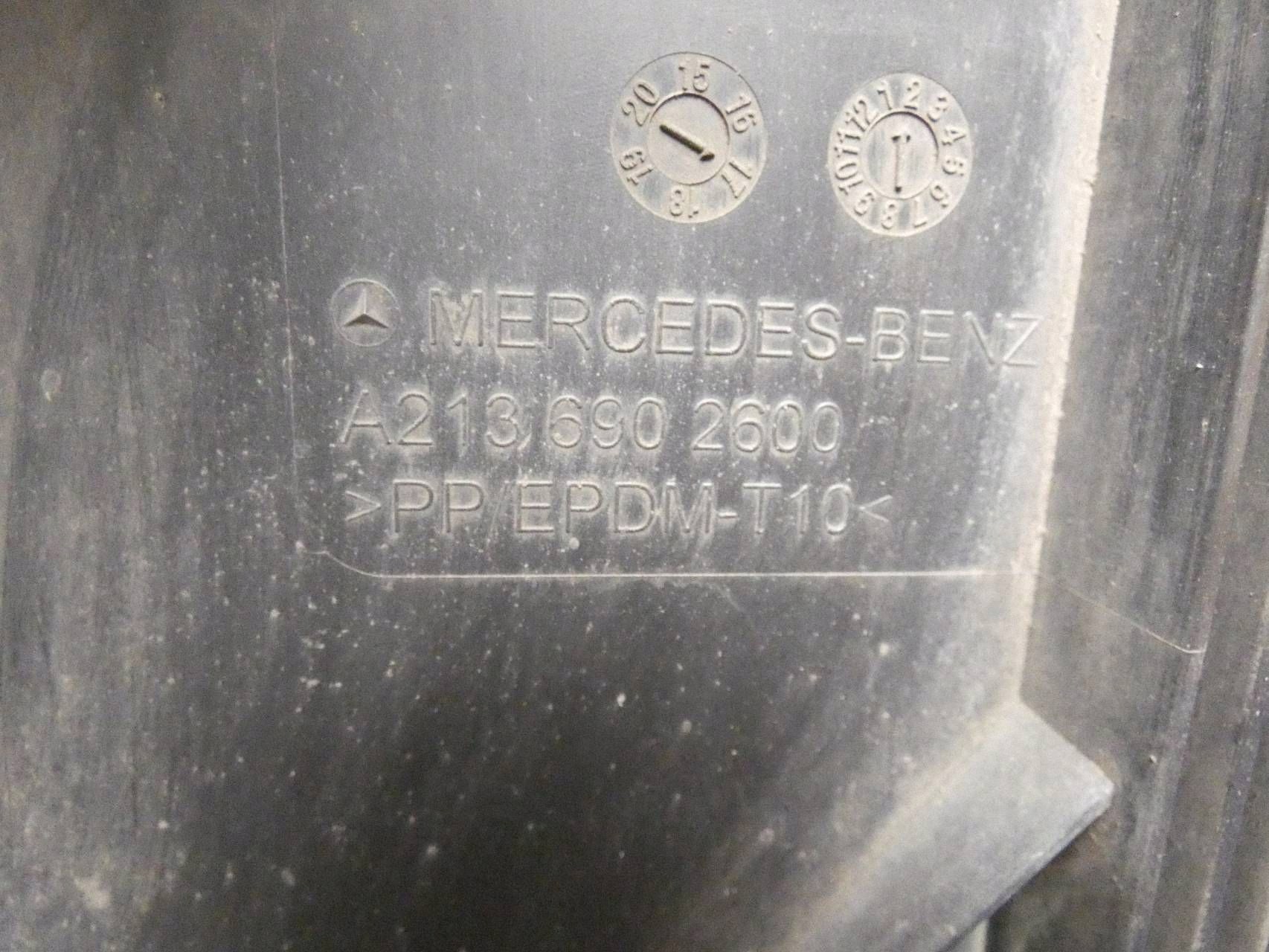 MERCEDES E KLASA W213 Blende Abdeckung Unterfahrschutz BODEN heck