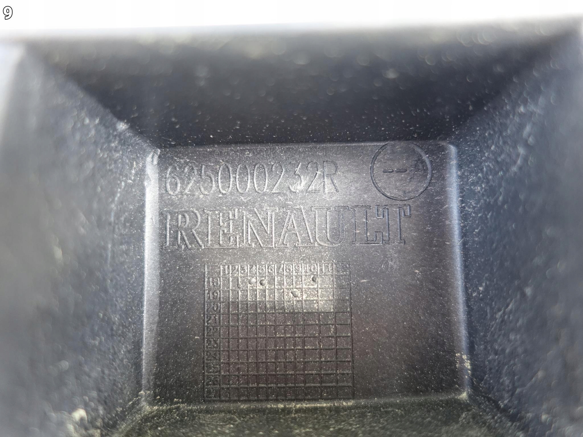 RENAULT MASTER IV 4 19- VERSTEIFUNG GURTEN VORNE