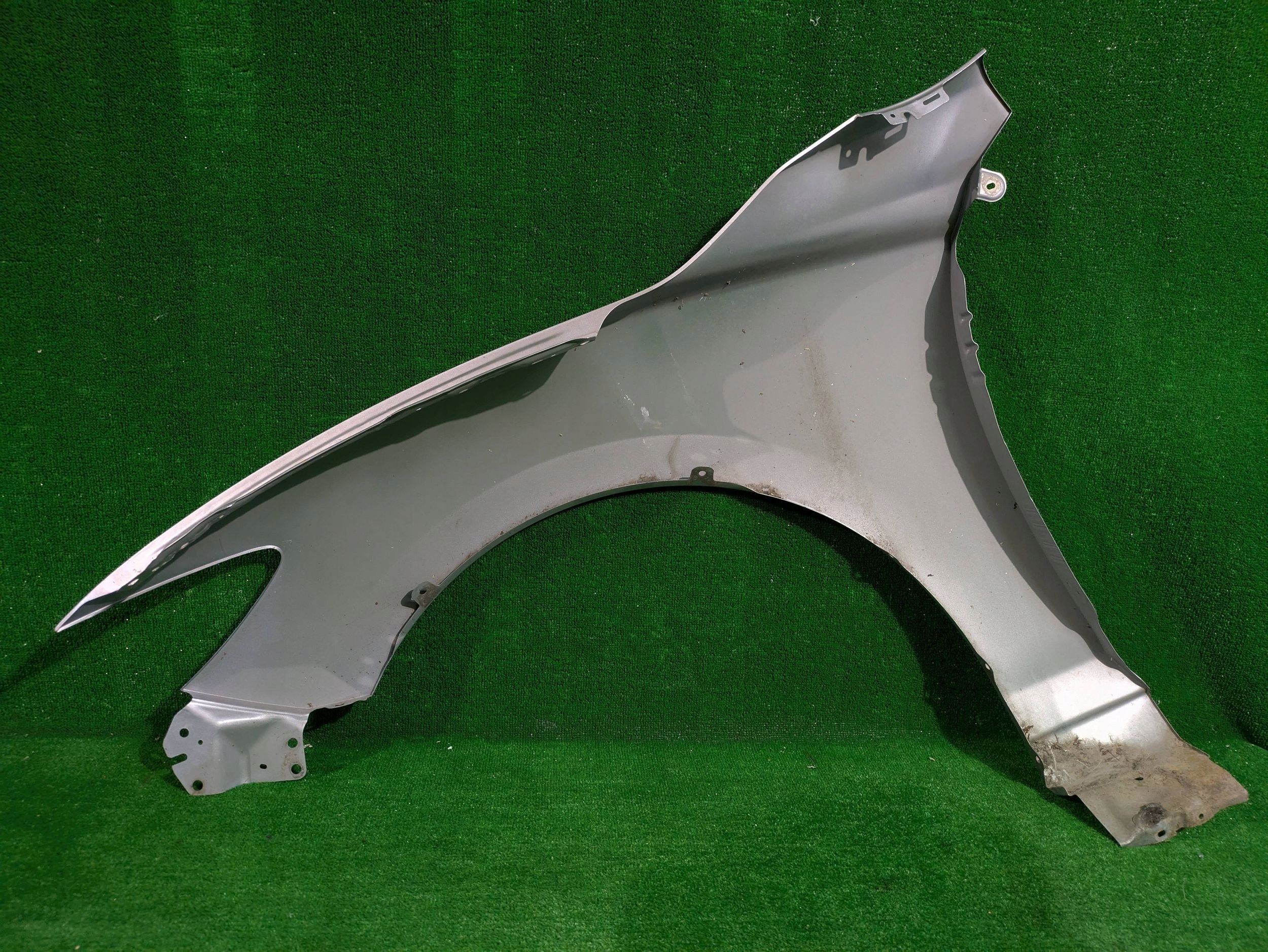 fender front right front MAZDA 6 GJ