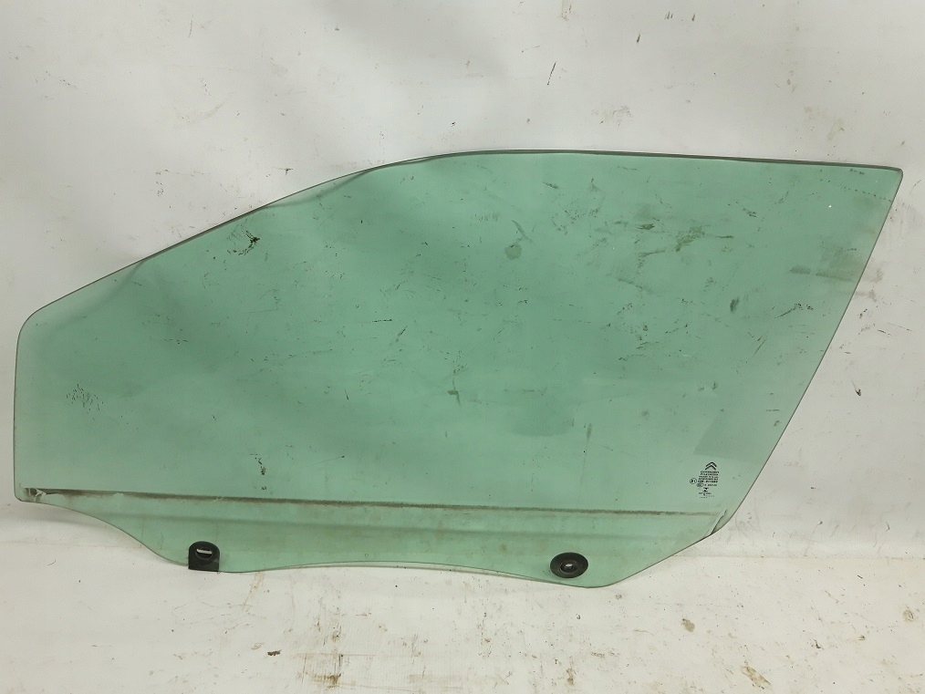 CITROEN C4 CACTUS стекло двери переднее левое 16R