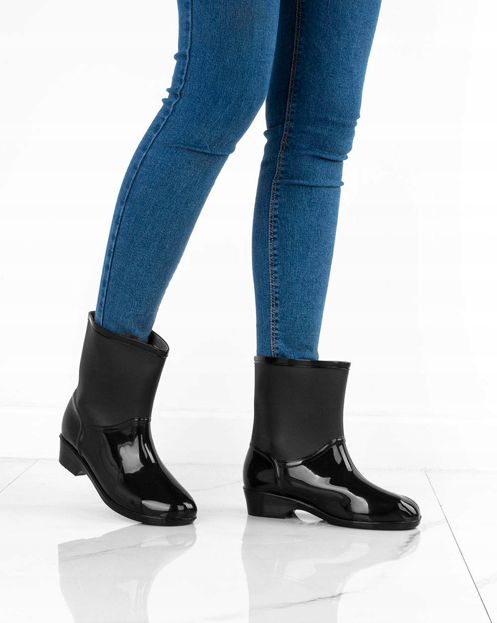 6719 CZARNE KRÓTKIE KALOSZE BOTKI DAMSKIE 40 Długość wkładki 25.5 cm