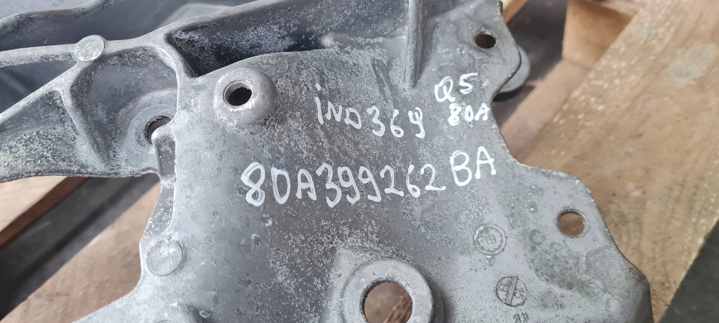 Q5 80A Poignée Support plaque Support Support Boîte de vitesse Engrenage 2.0 TFSI 80A399262BA