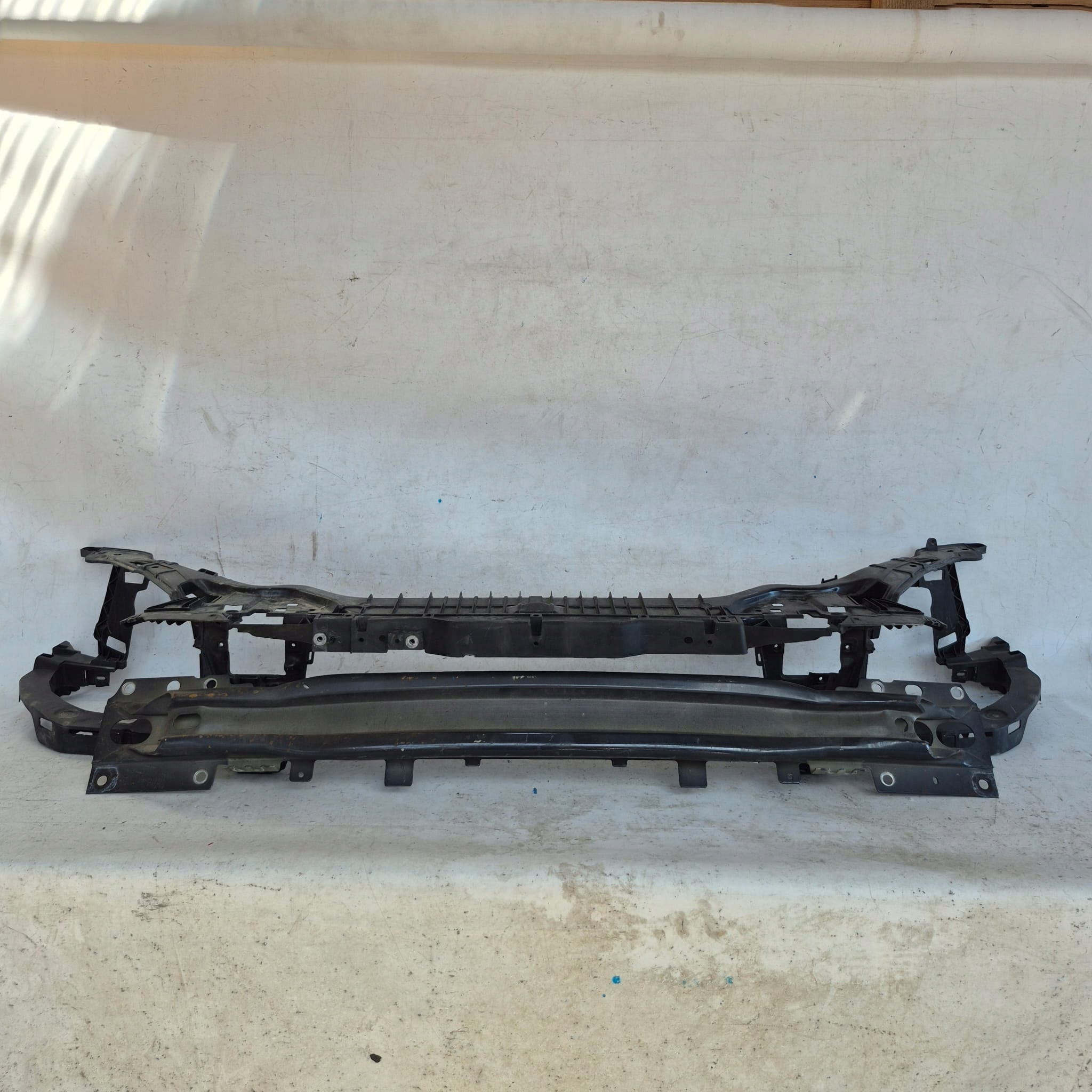 VOLVO V60 and 1 S60 II 2 LIFT 13-18 support panel for radiators pillar sider front
