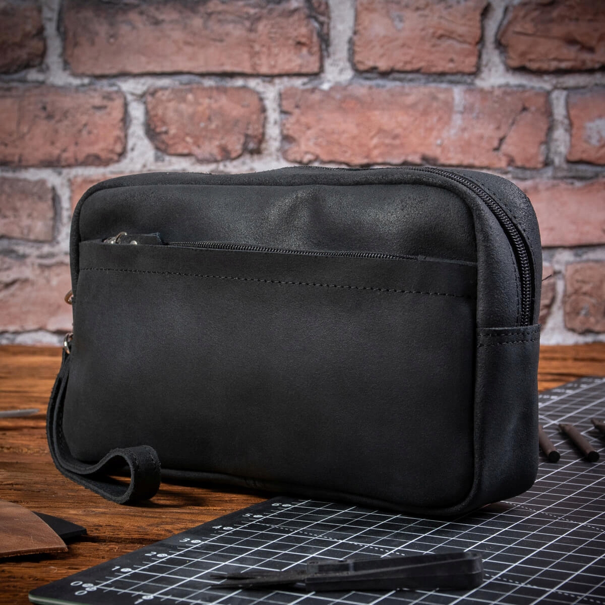 Pánská kožená taštička do ruky na doklady a peníze černá Belveder WX14