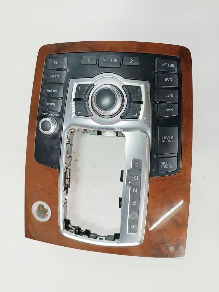 Audi Q7 4L 09R панель MMI