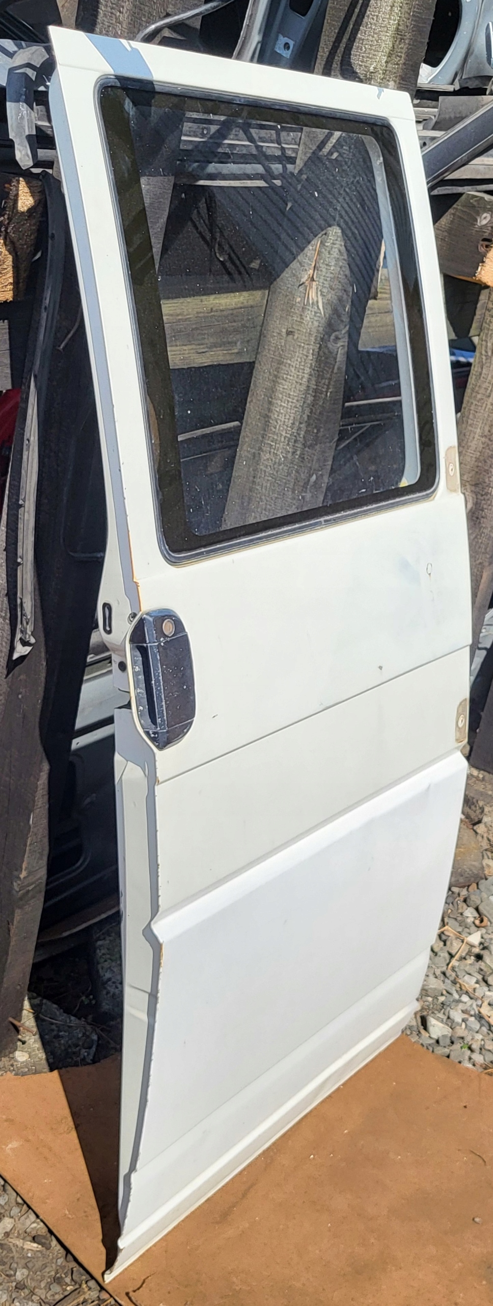door complete right rear. window lock VW TRANSPORTER T4 DOKA OE BIALE