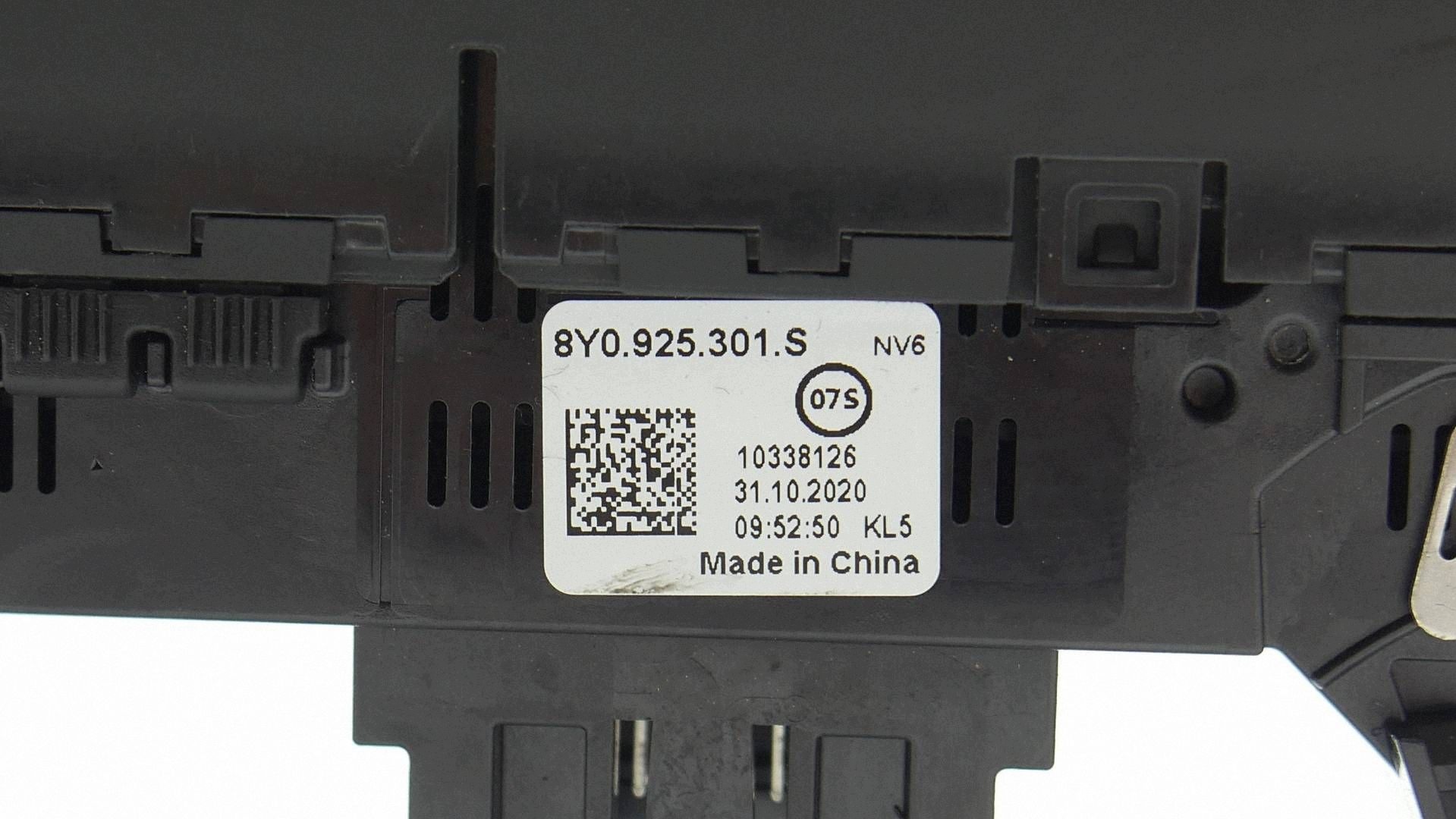 PANEL switch of control of warning lights ESP AUDI A3 8Y 8Y0925301S