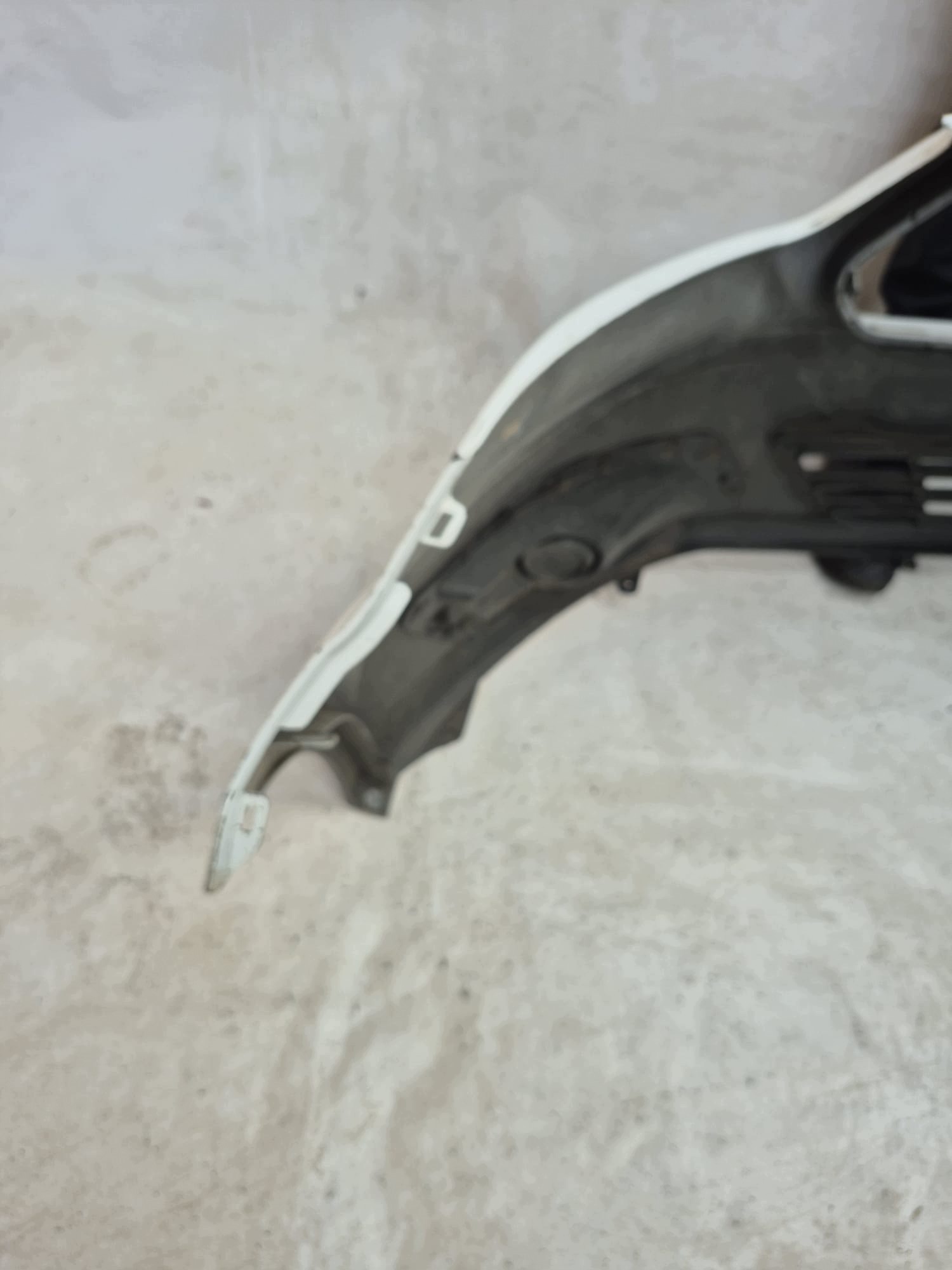 FORD TRANSIT COURIER and 1 MK1 14-17 bumper front front