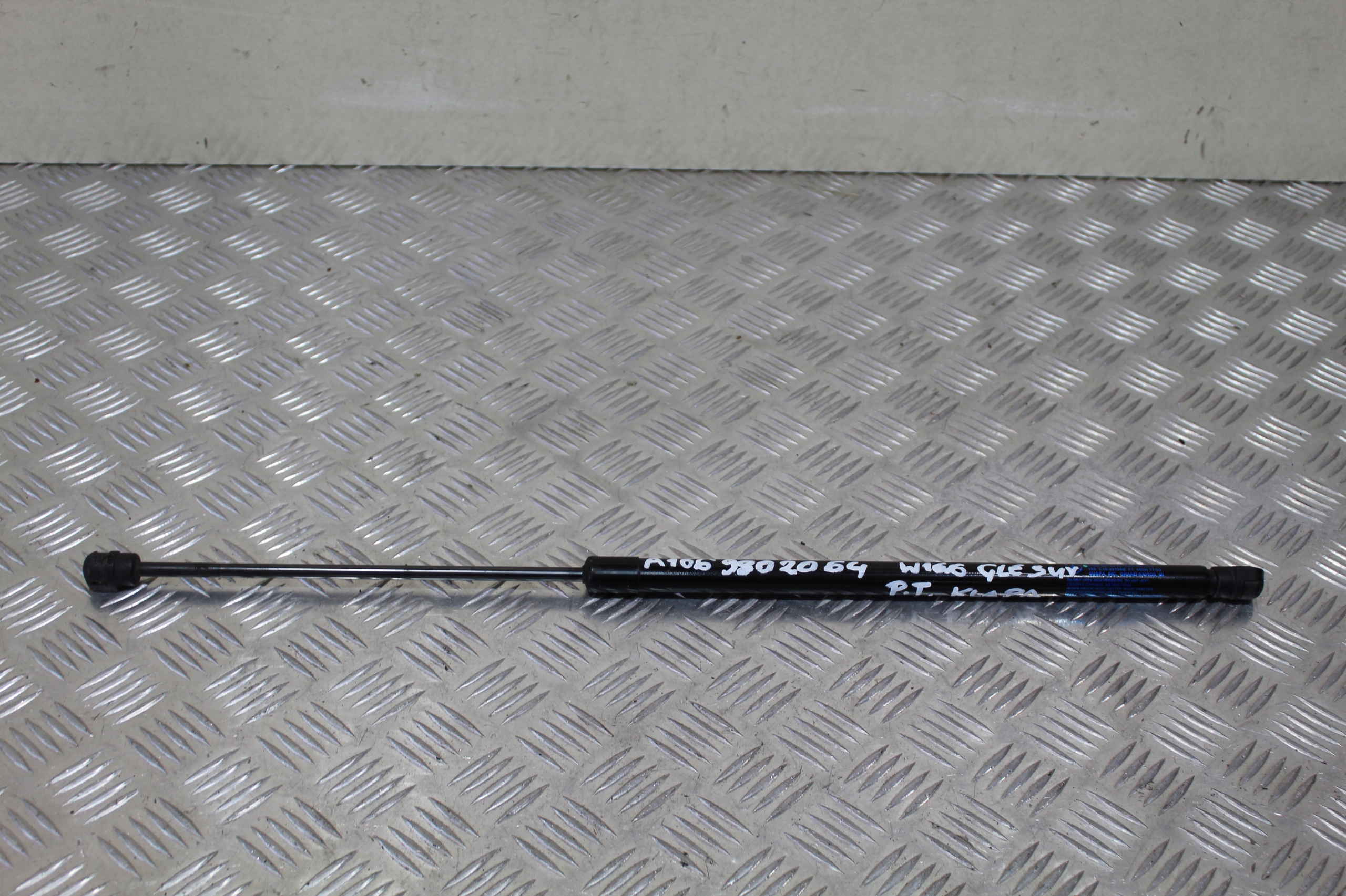 damper right rear part GLE W166 AMG A1669802064