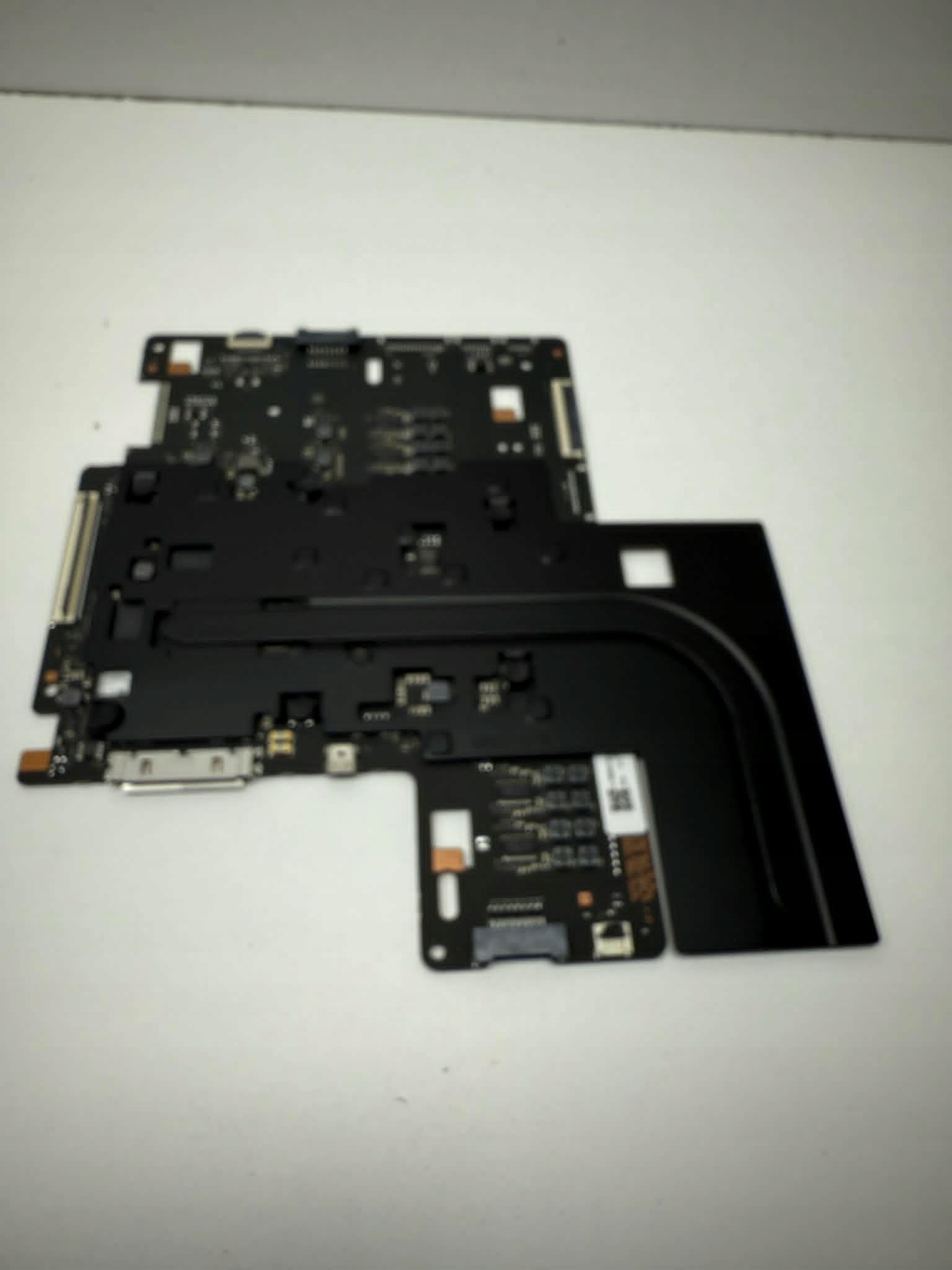 Základní deska Samsung BN94-17214C pro QN75QN84AAFXZA (verze BA03)