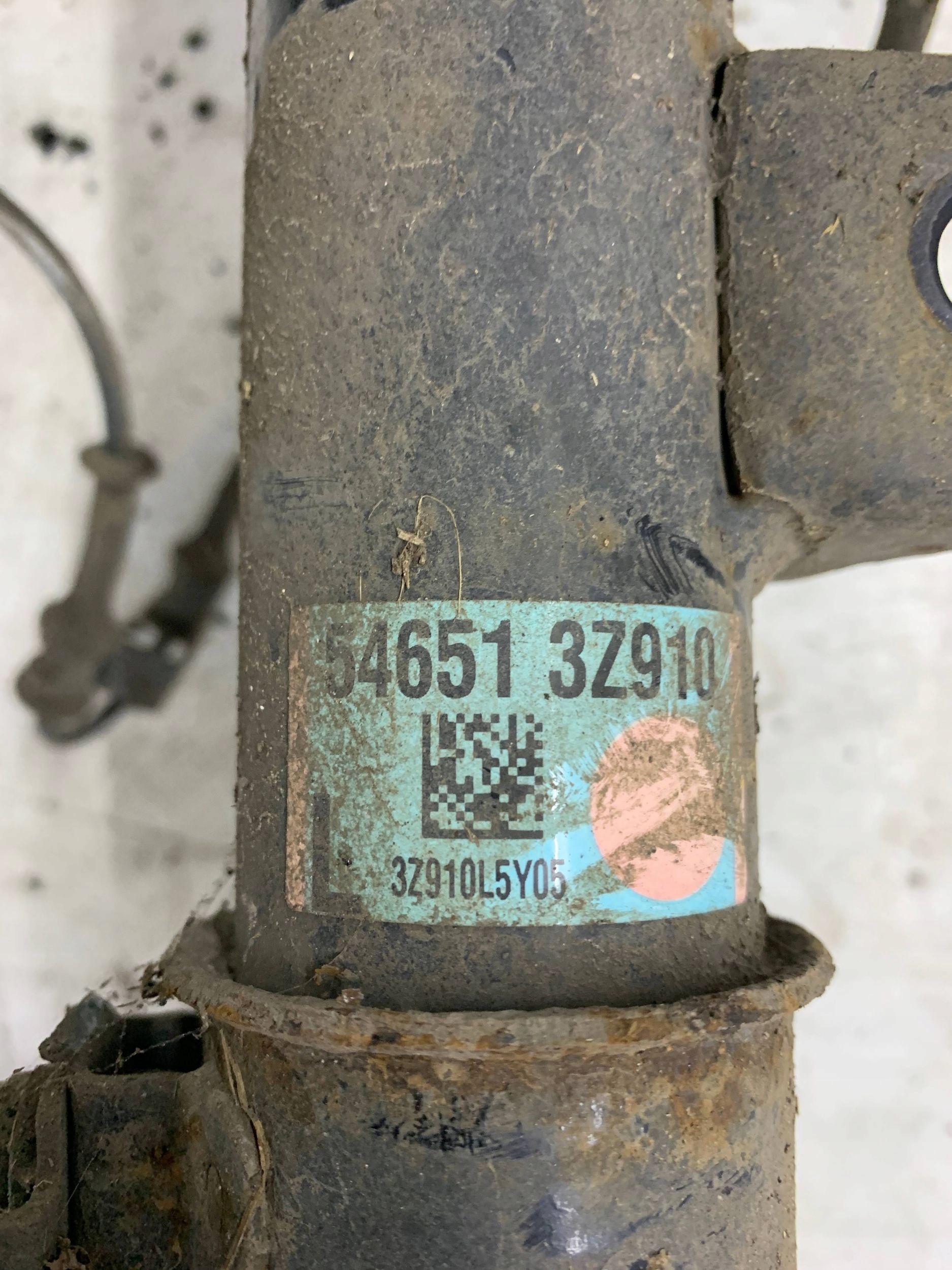 McPherson swing left front 54651-3Z910 HYUNDAI I40 (14-19) 1.7 CRDI